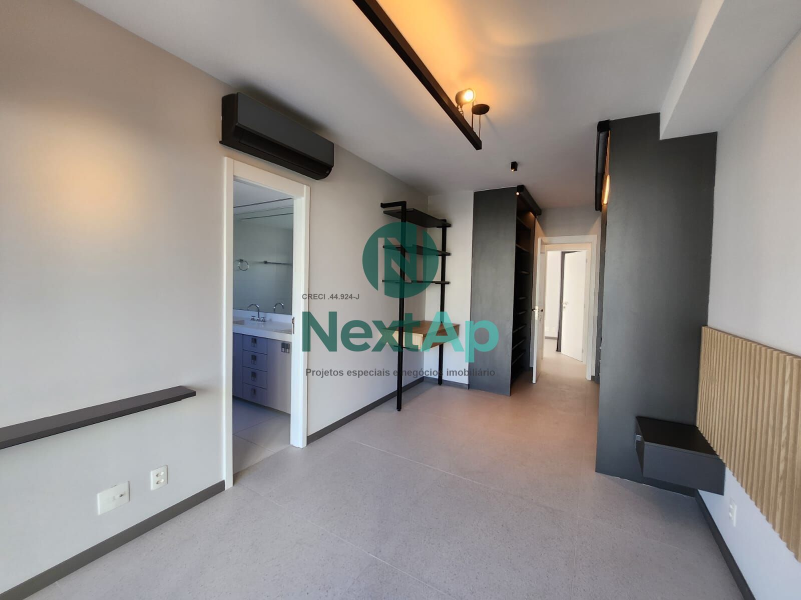 Apartamento à venda com 4 quartos, 162m² - Foto 3