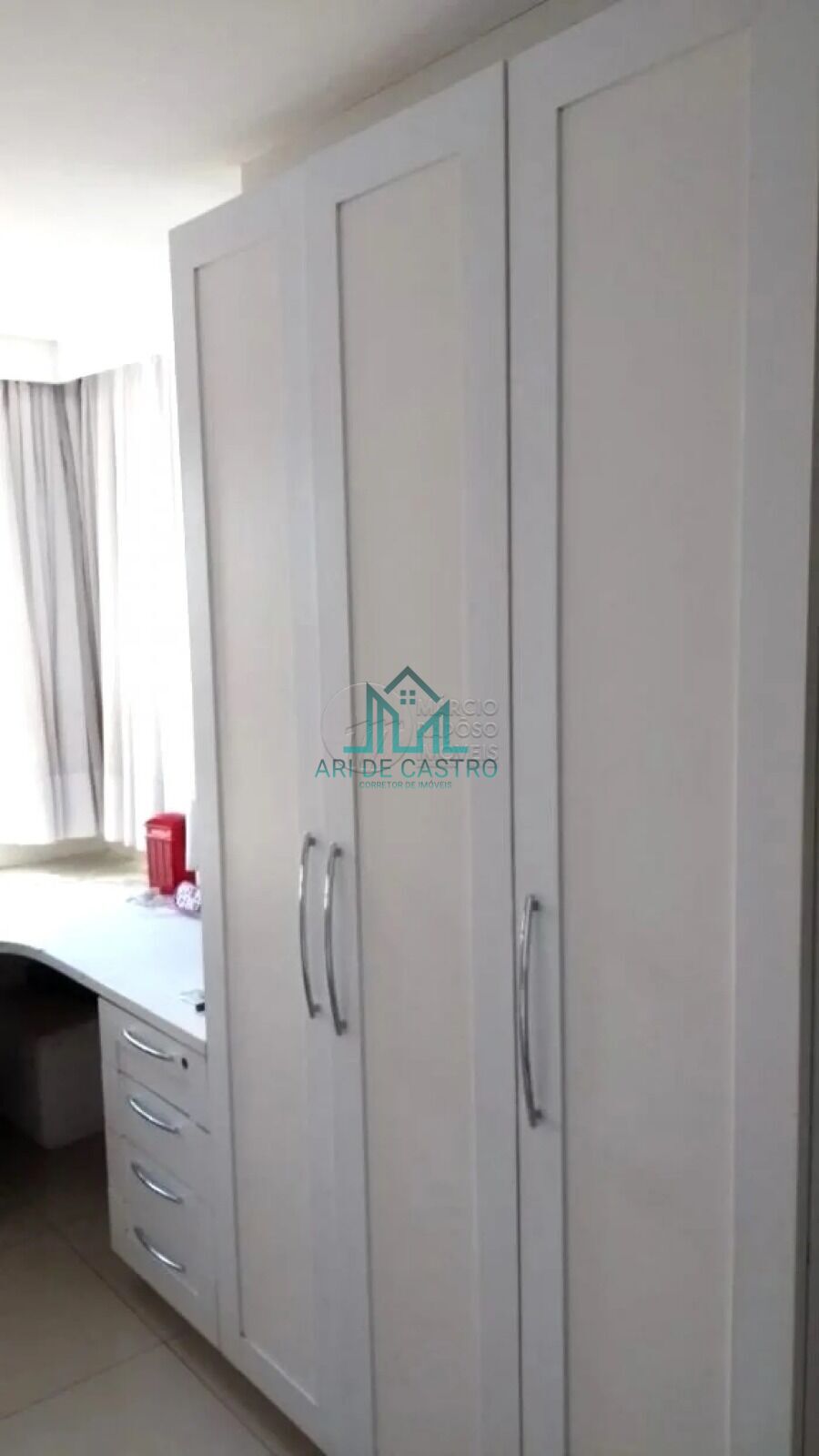 Apartamento à venda com 4 quartos, 194m² - Foto 12