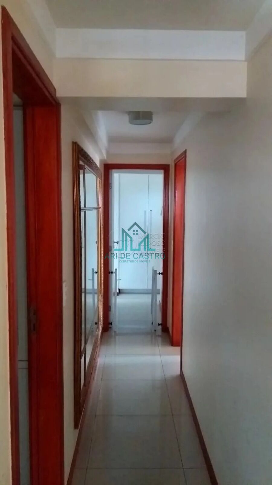 Apartamento à venda com 4 quartos, 194m² - Foto 11