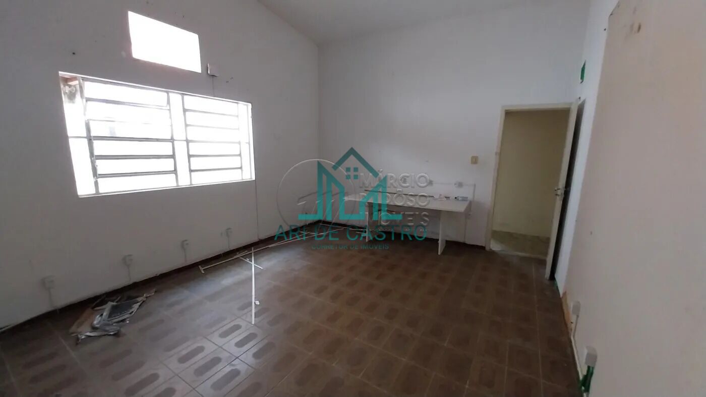 Casa à venda com 3 quartos, 280m² - Foto 13