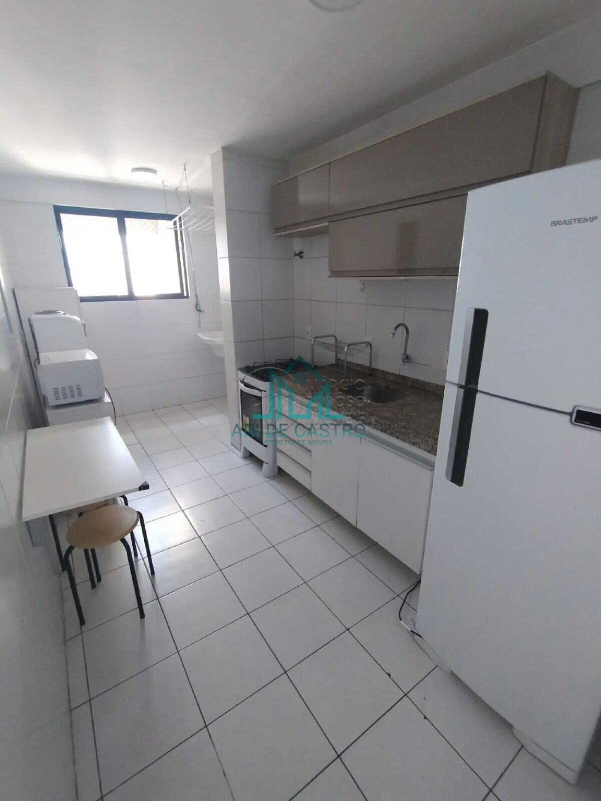 Apartamento para alugar com 3 quartos, 74m² - Foto 3