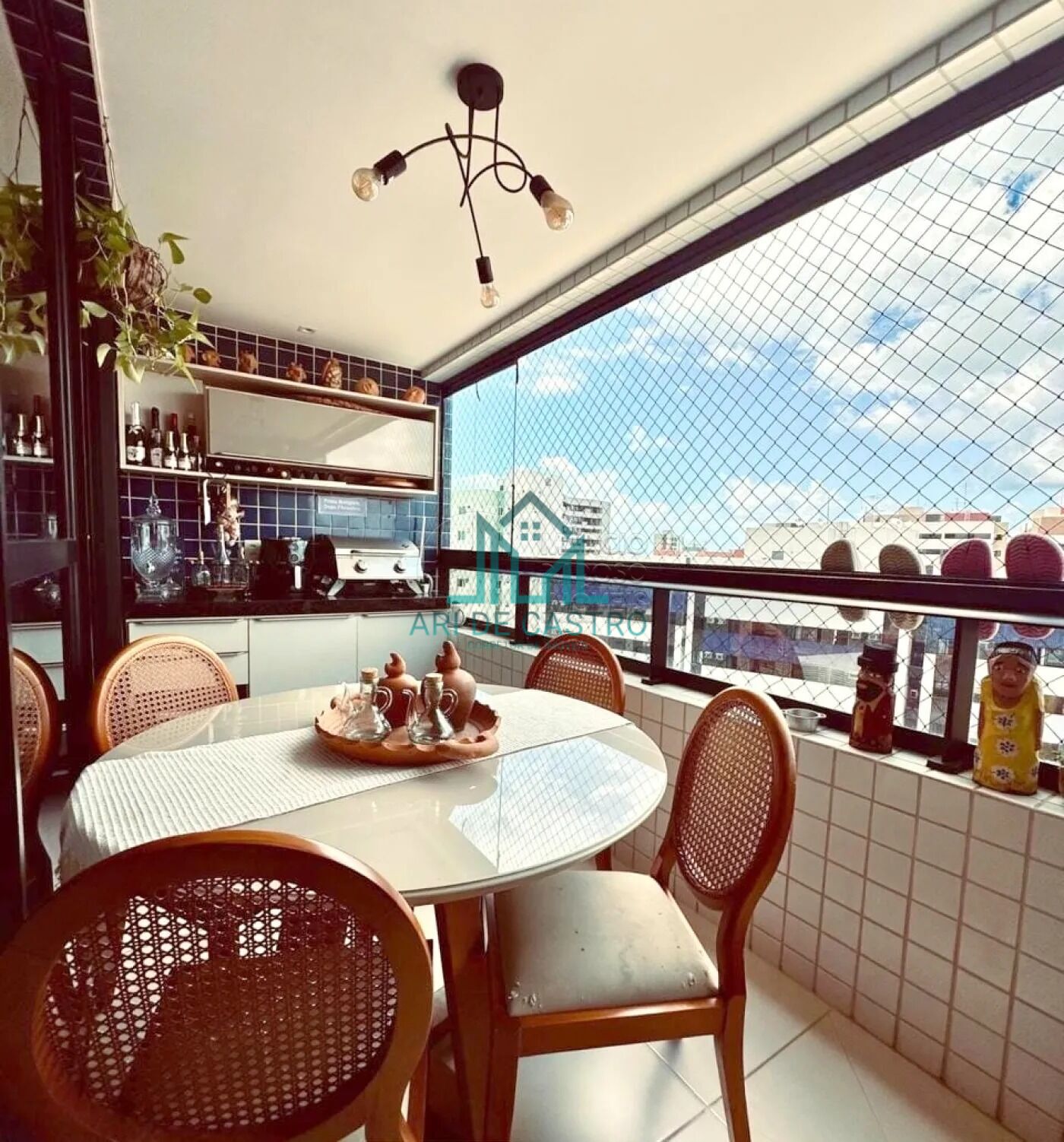 Apartamento à venda com 2 quartos, 76m² - Foto 1