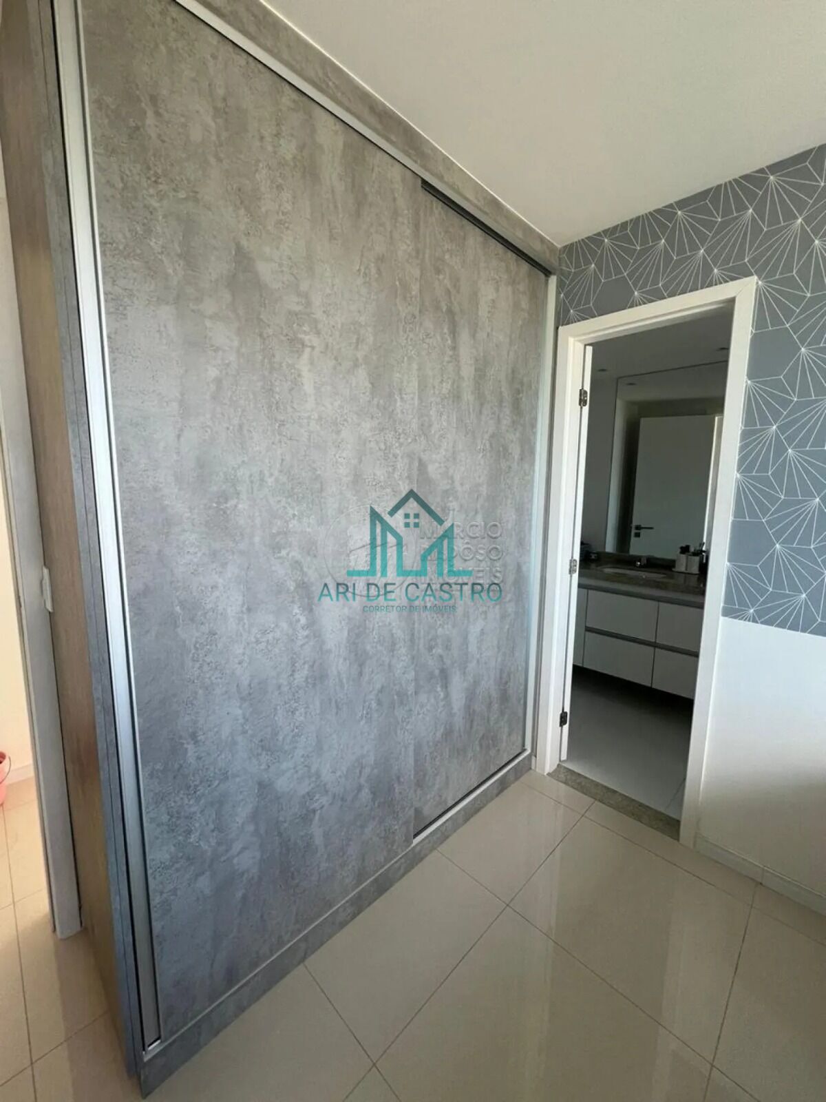 Apartamento à venda com 4 quartos, 205m² - Foto 20