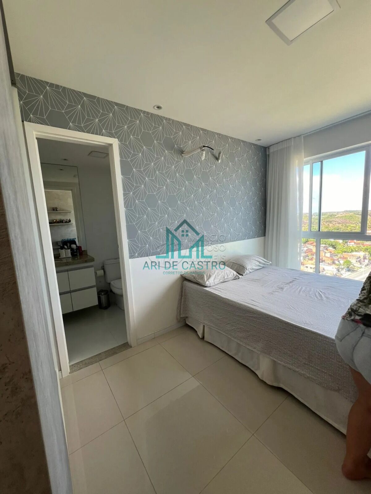 Apartamento à venda com 4 quartos, 205m² - Foto 6