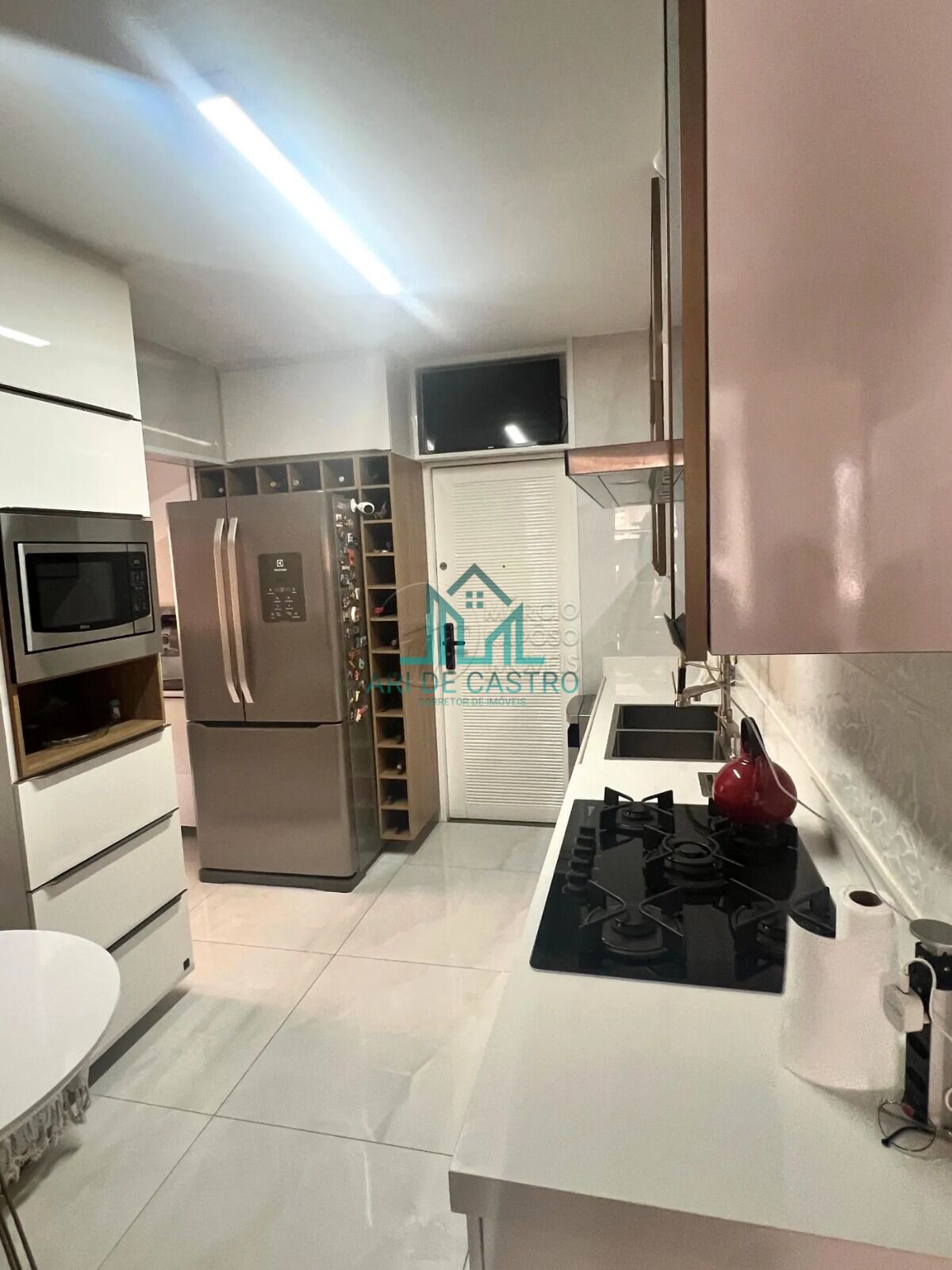 Apartamento à venda com 3 quartos, 130m² - Foto 8