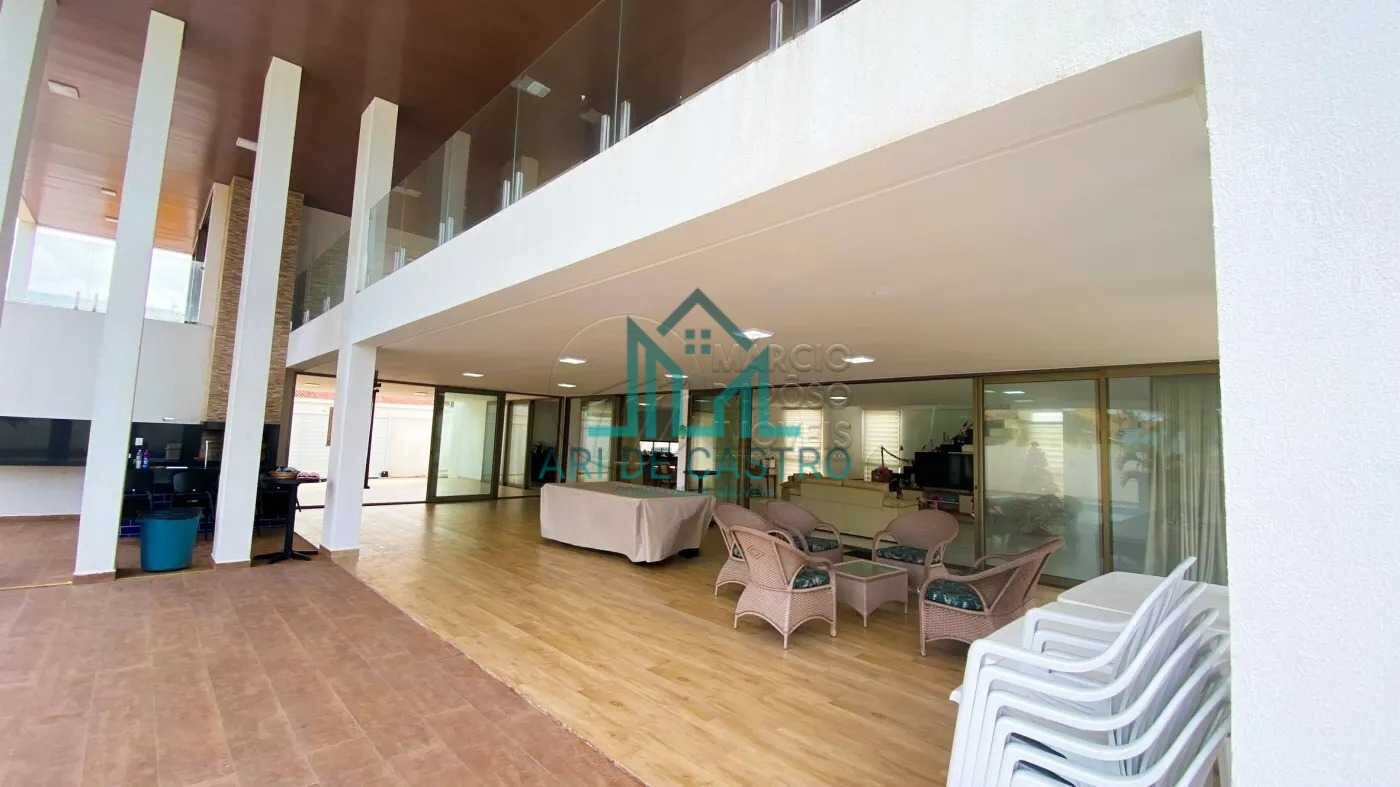 Casa à venda com 7 quartos, 641m² - Foto 9