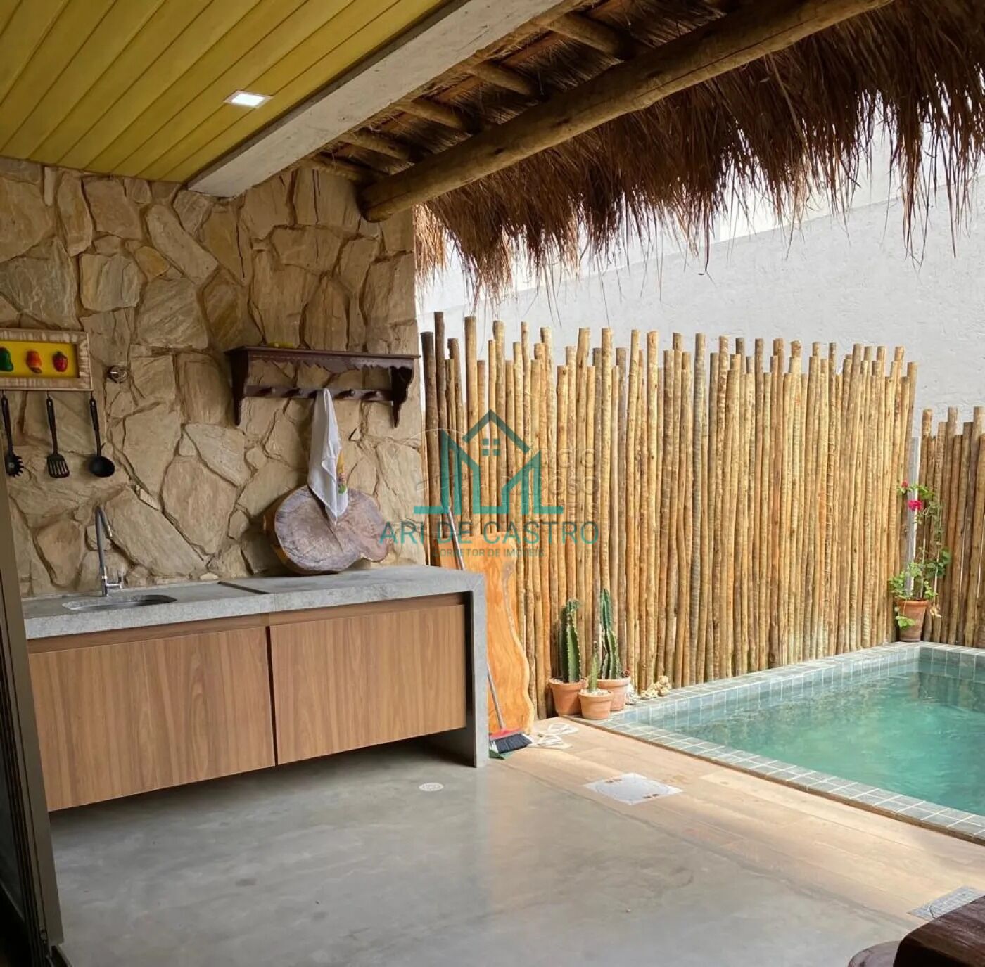 Casa à venda com 3 quartos, 133m² - Foto 3