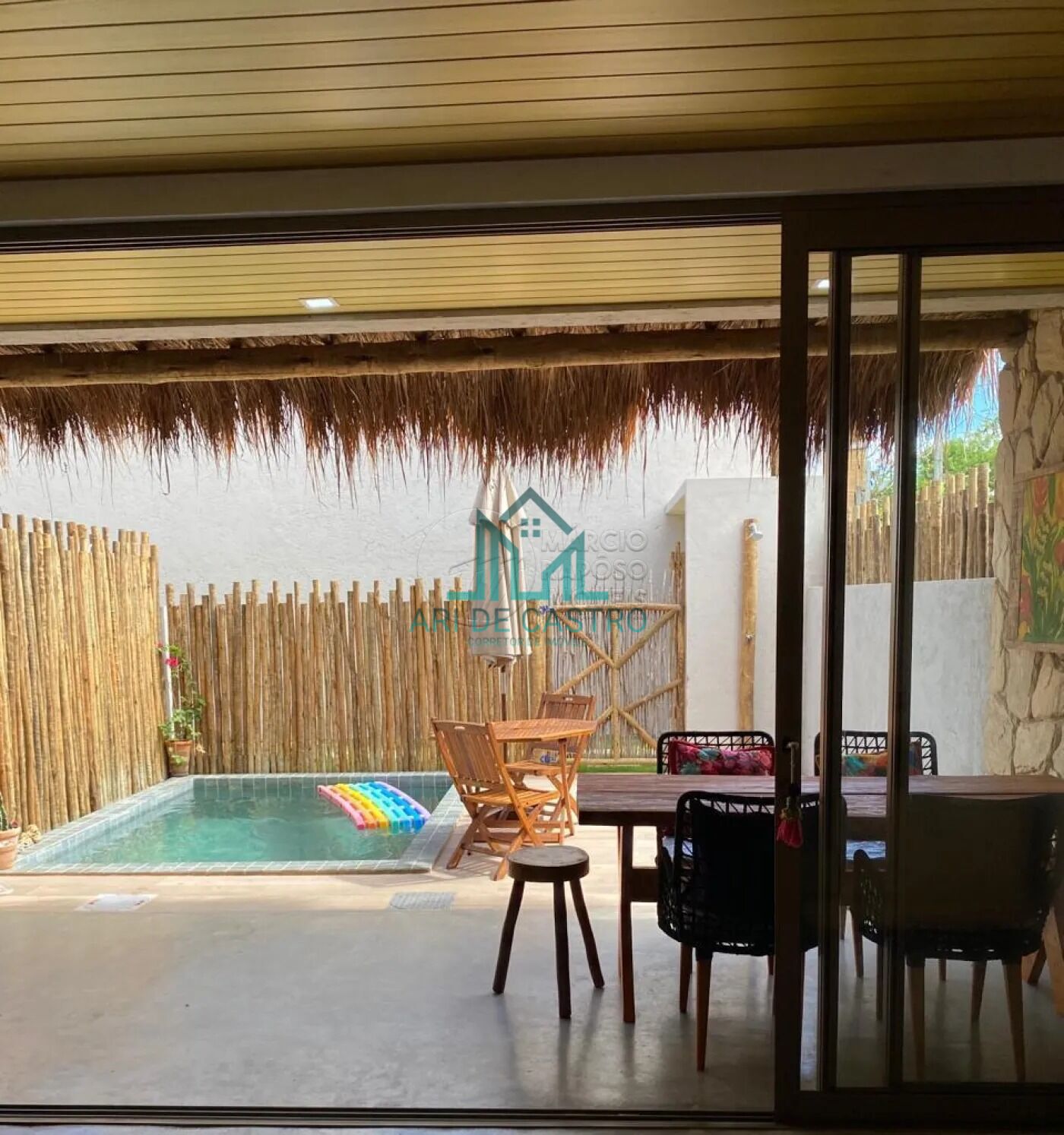 Casa à venda com 3 quartos, 133m² - Foto 4
