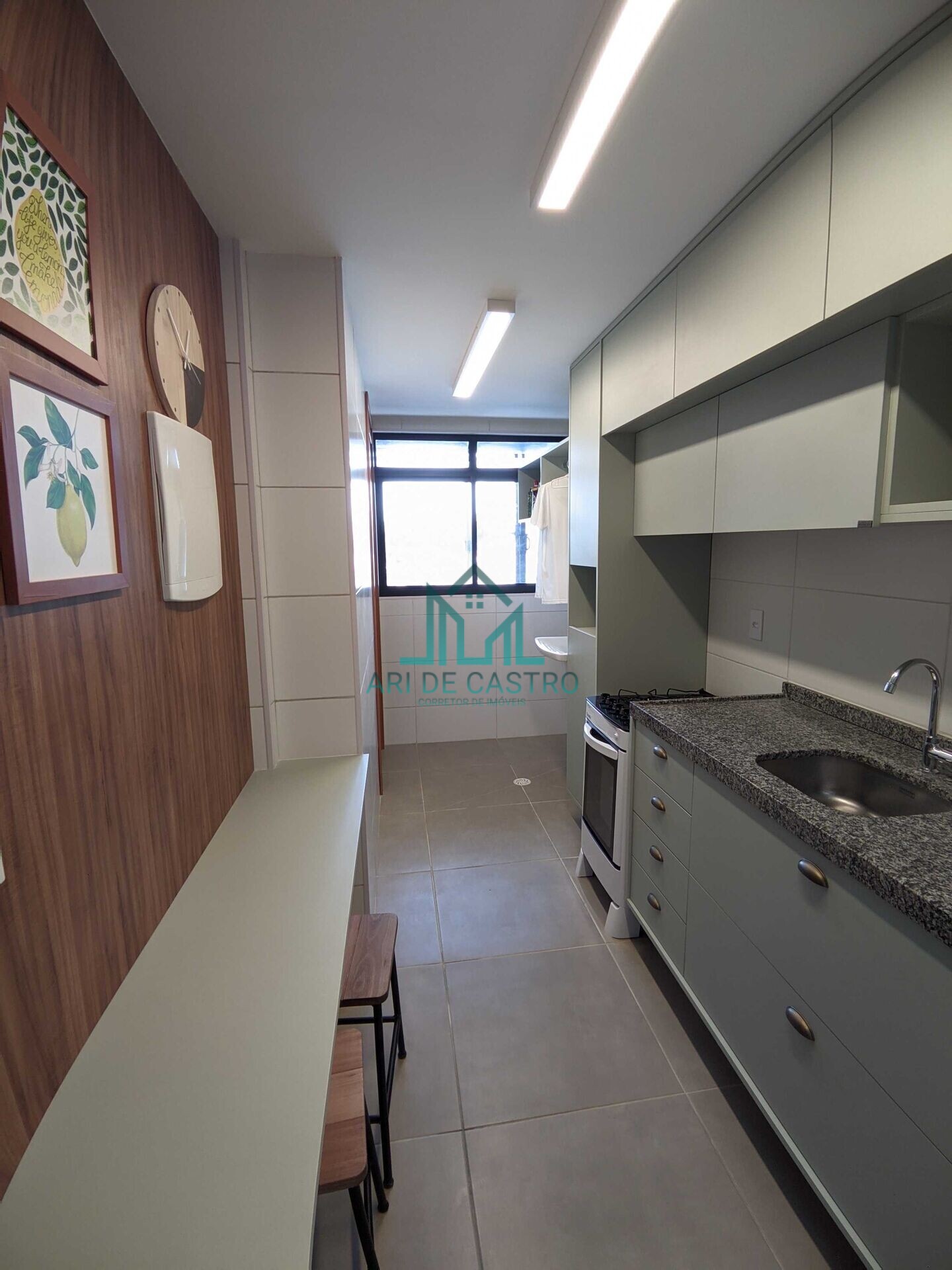 Apartamento à venda com 3 quartos, 85m² - Foto 4