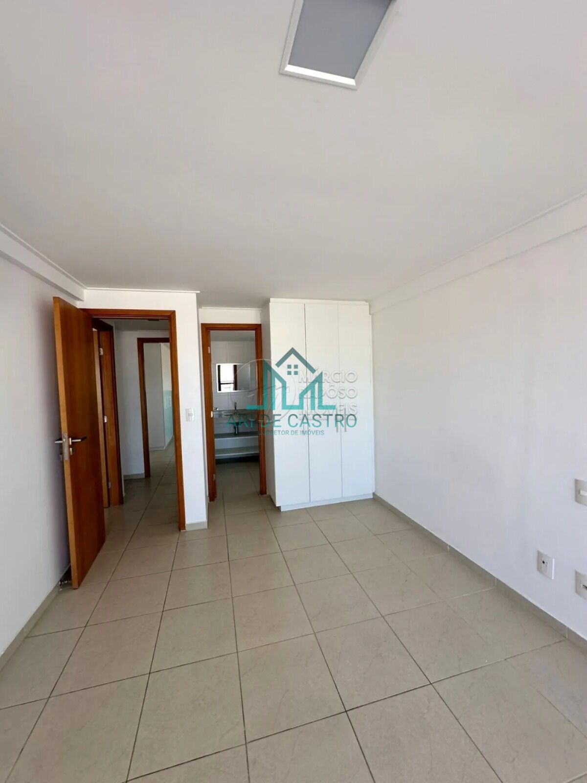 Apartamento à venda com 3 quartos, 141m² - Foto 9