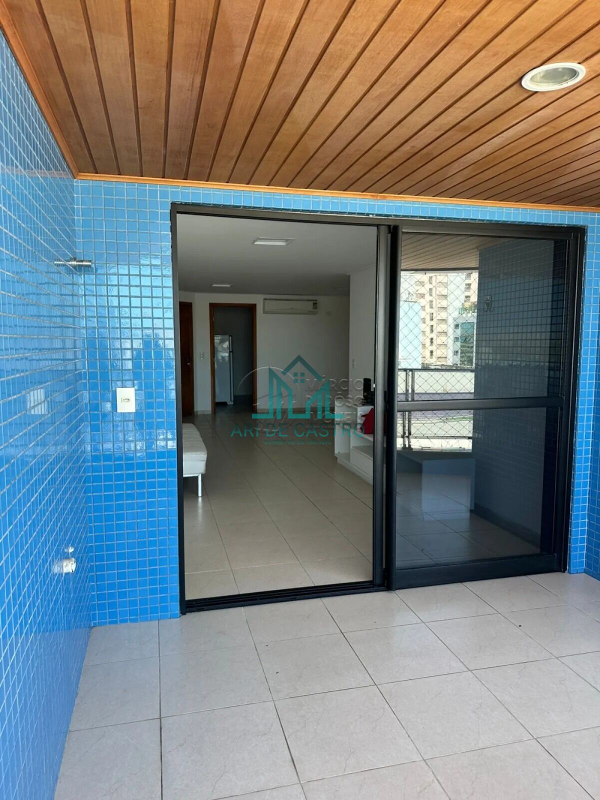 Apartamento à venda com 3 quartos, 141m² - Foto 3