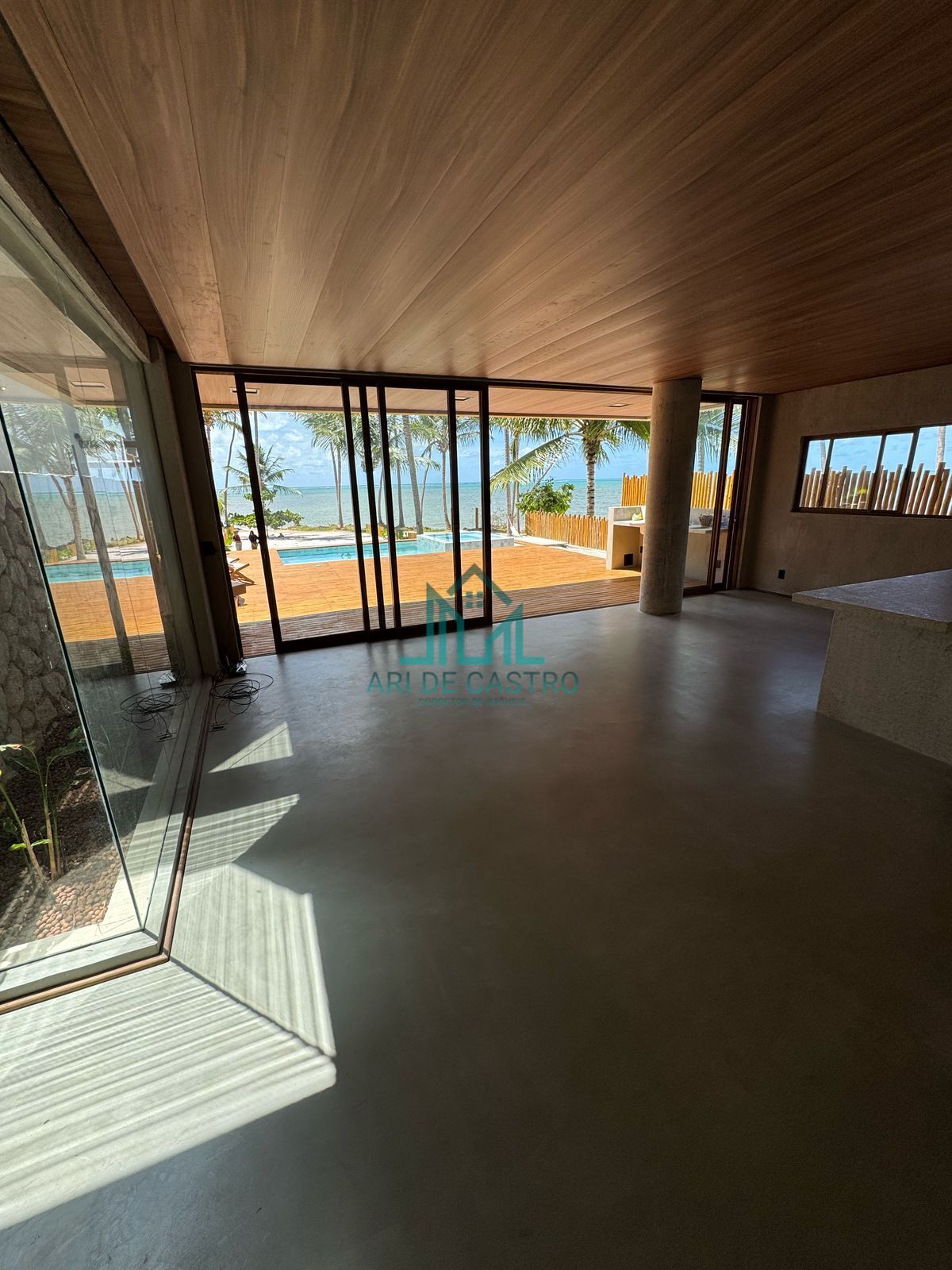 Casa à venda com 5 quartos, 325m² - Foto 3