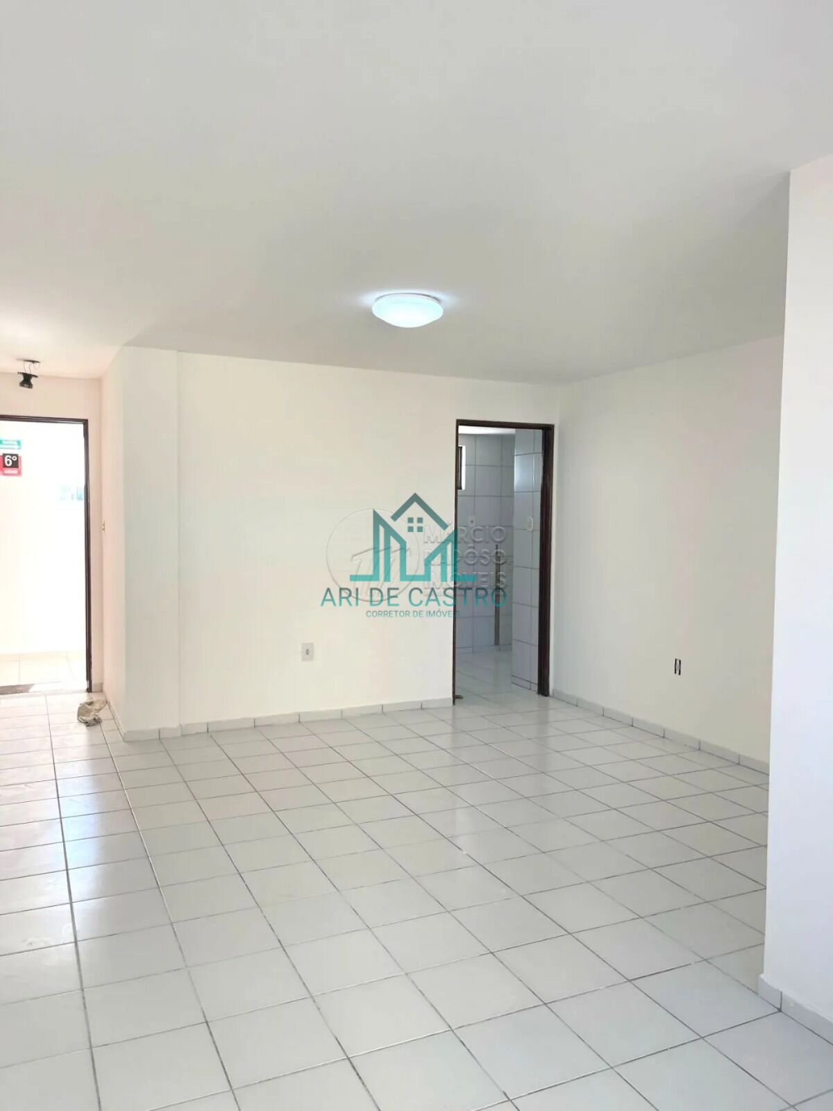 Apartamento à venda com 3 quartos, 76m² - Foto 5