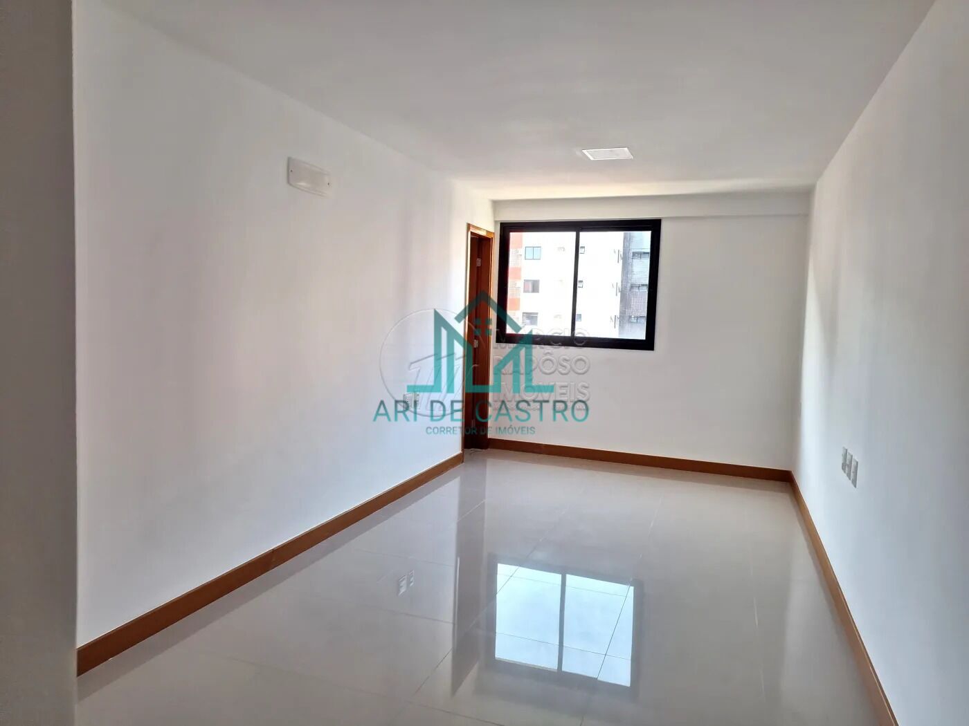 Apartamento à venda com 3 quartos, 147m² - Foto 3