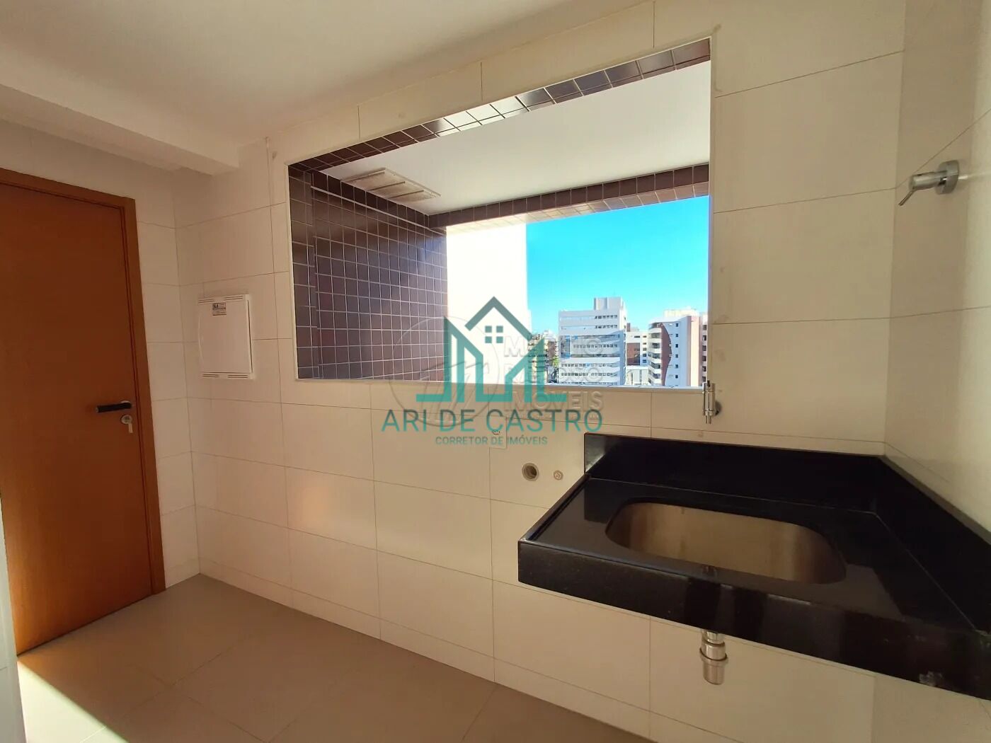 Apartamento à venda com 3 quartos, 147m² - Foto 8