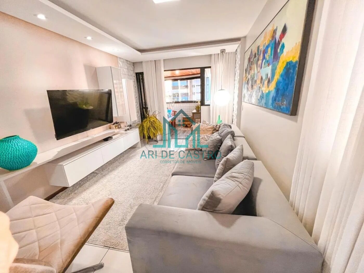 Apartamento à venda com 3 quartos, 113m² - Foto 1