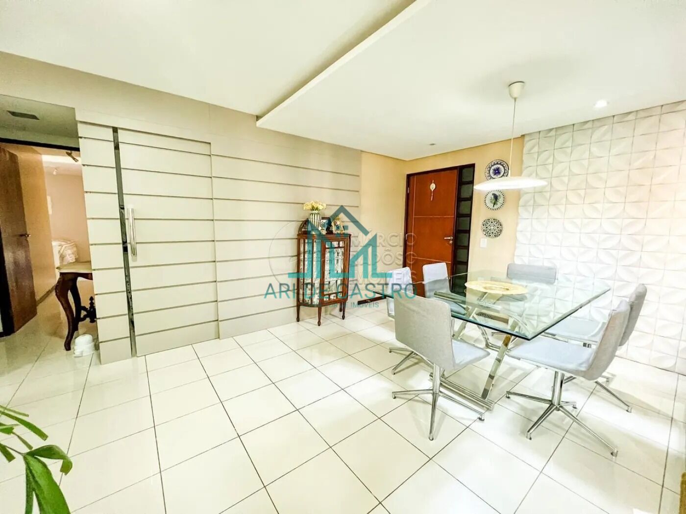 Apartamento à venda com 3 quartos, 113m² - Foto 11