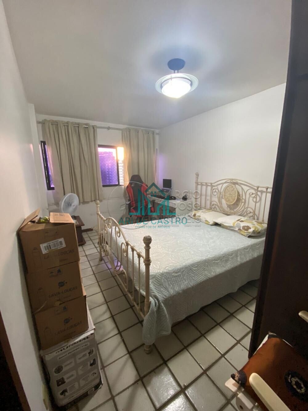 Apartamento à venda com 4 quartos, 189m² - Foto 12