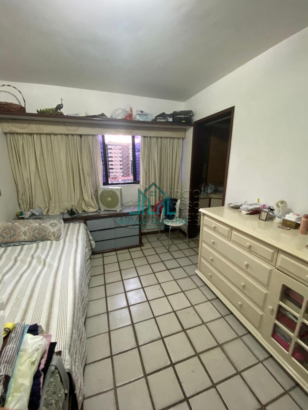 Apartamento à venda com 4 quartos, 189m² - Foto 11