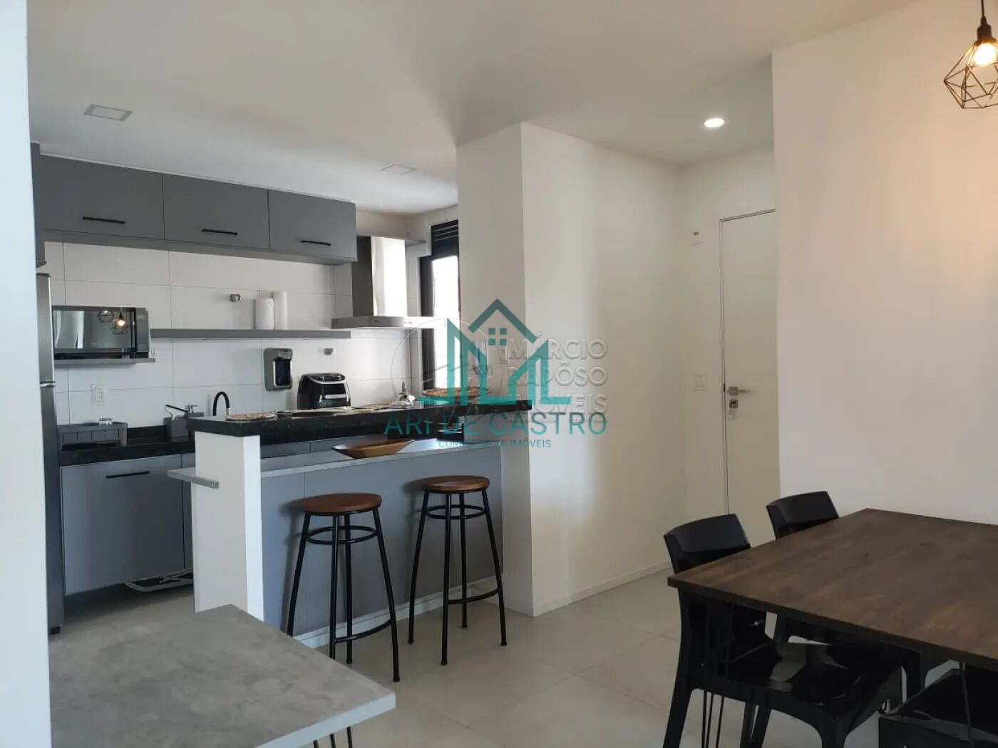 Apartamento à venda com 2 quartos, 63m² - Foto 3