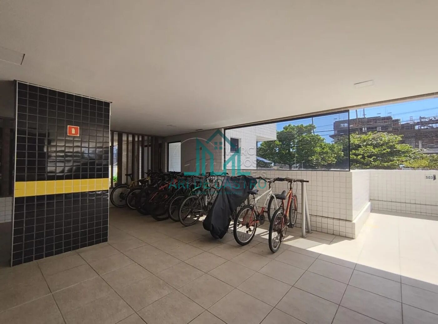 Apartamento à venda com 2 quartos, 63m² - Foto 26