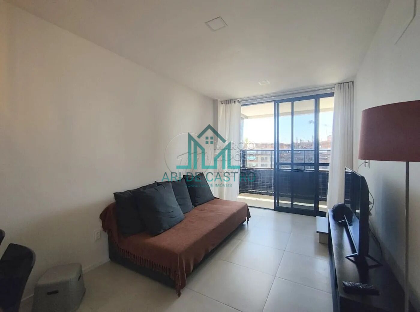 Apartamento à venda com 2 quartos, 63m² - Foto 1