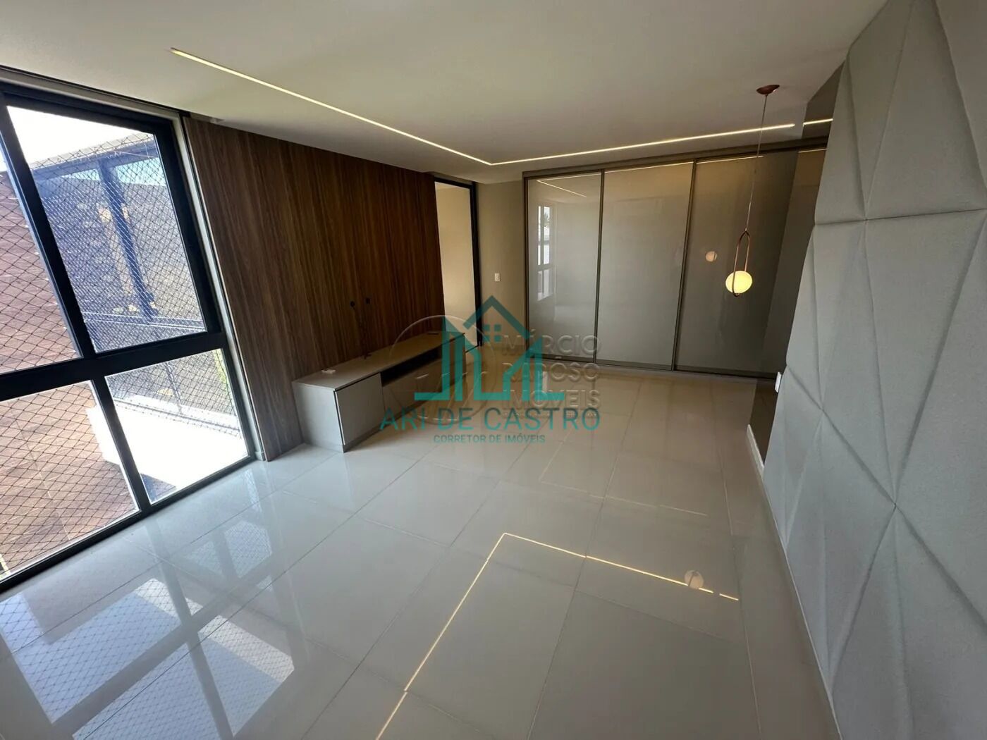 Casa à venda com 6 quartos, 600m² - Foto 33