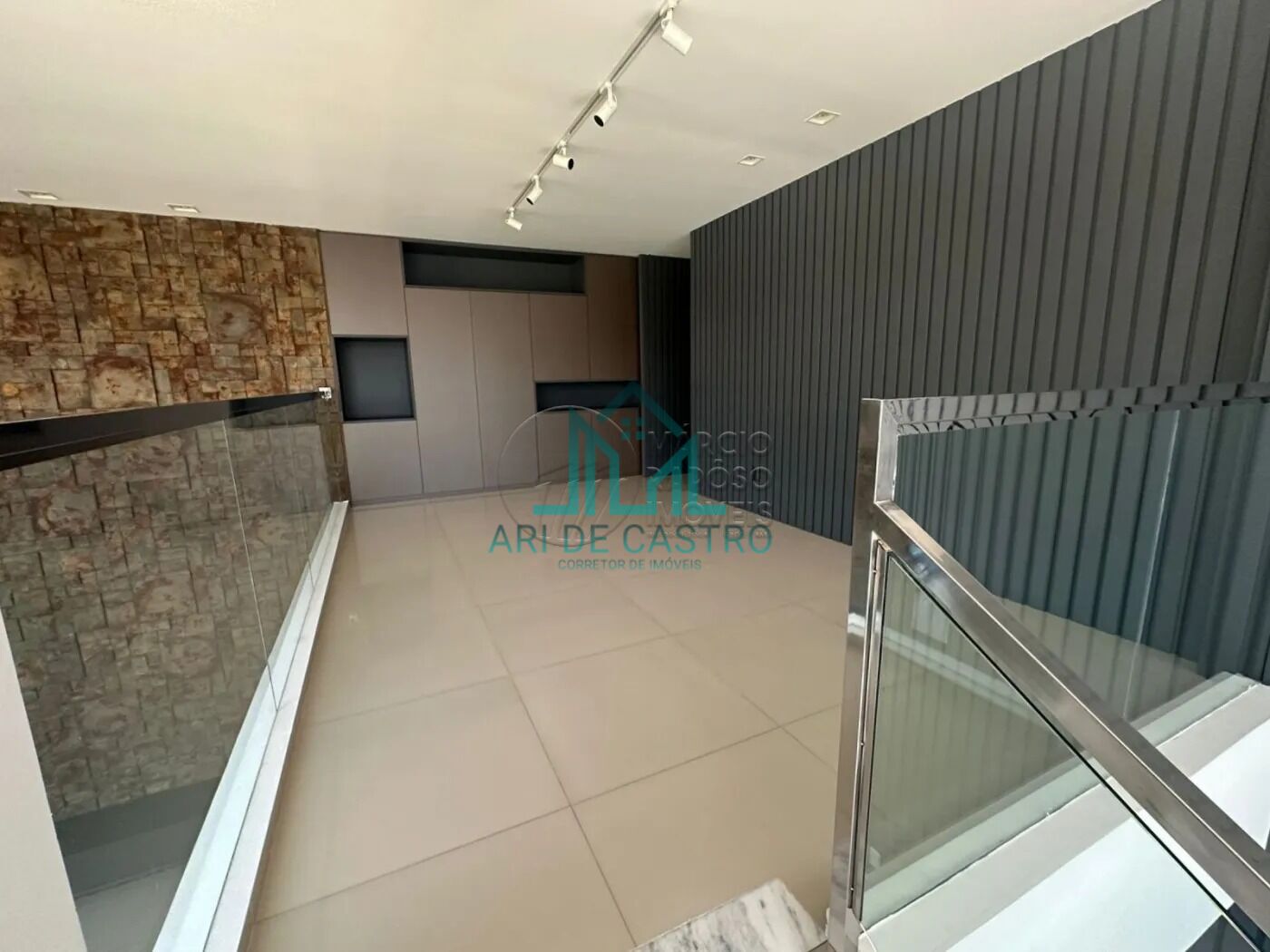 Casa à venda com 6 quartos, 600m² - Foto 17