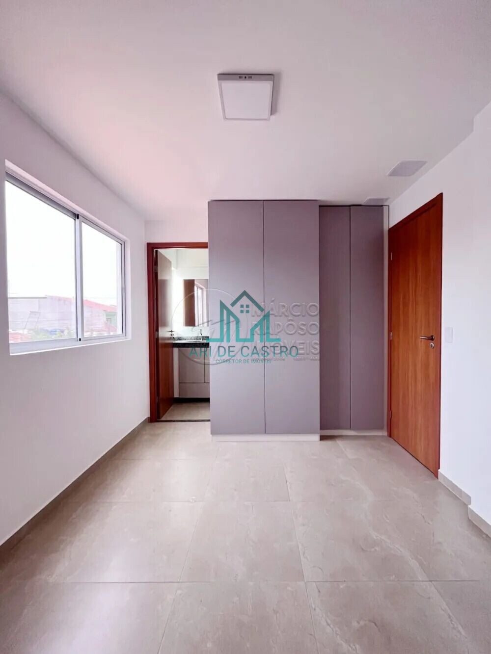 Casa à venda com 3 quartos, 119m² - Foto 9