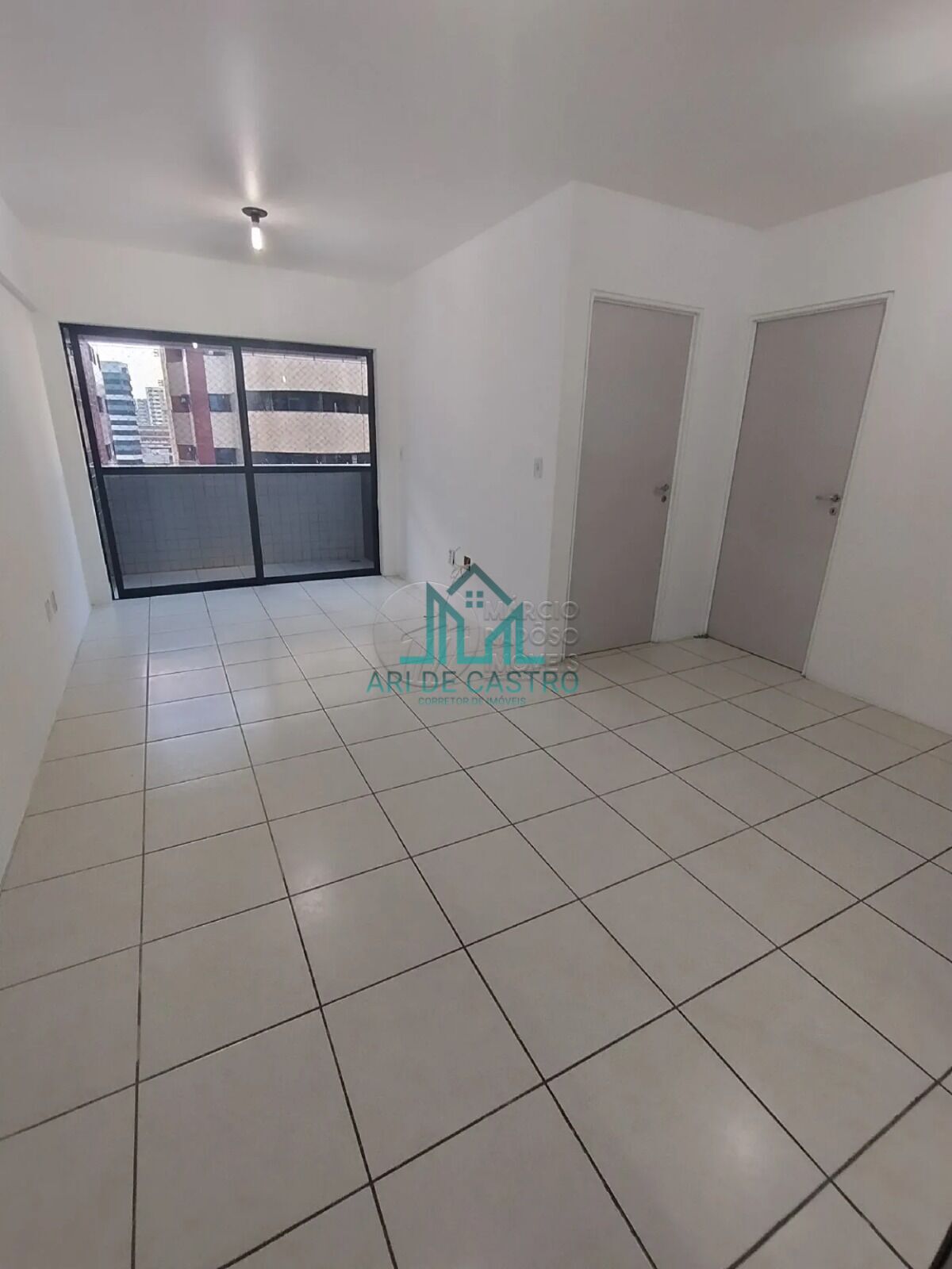 Apartamento para alugar com 2 quartos, 60m² - Foto 1