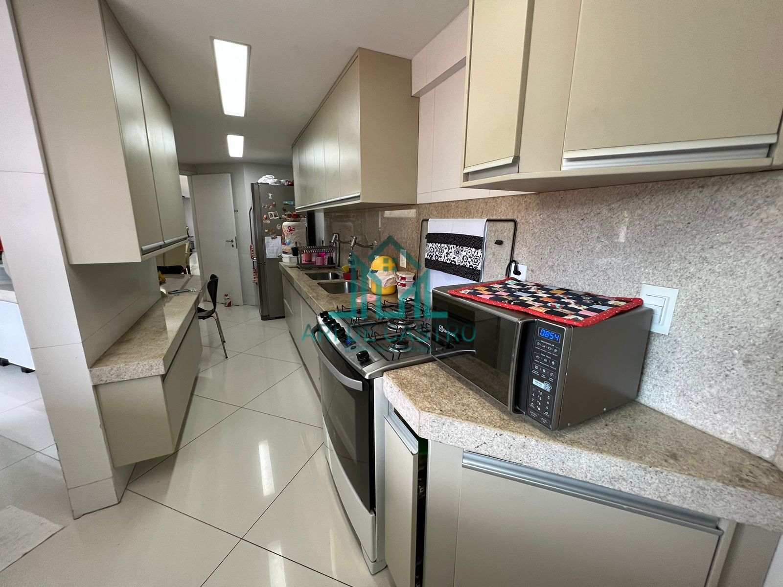 Apartamento à venda com 4 quartos, 164m² - Foto 11