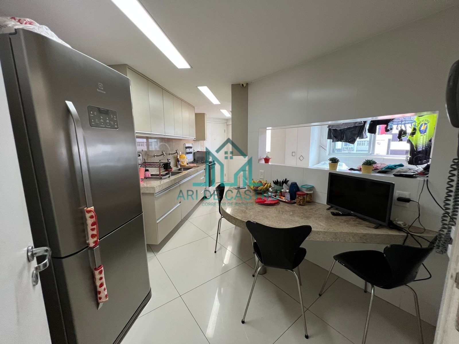 Apartamento à venda com 4 quartos, 164m² - Foto 7