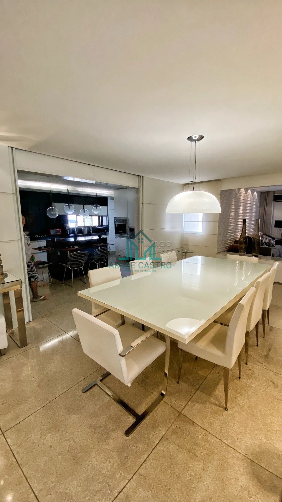 Apartamento à venda com 4 quartos, 189m² - Foto 6