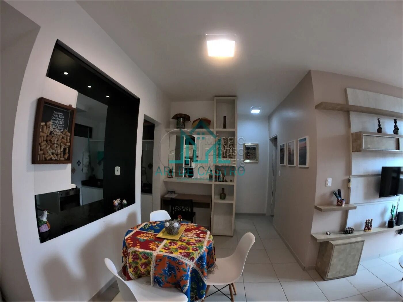 Apartamento à venda com 1 quarto, 42m² - Foto 2