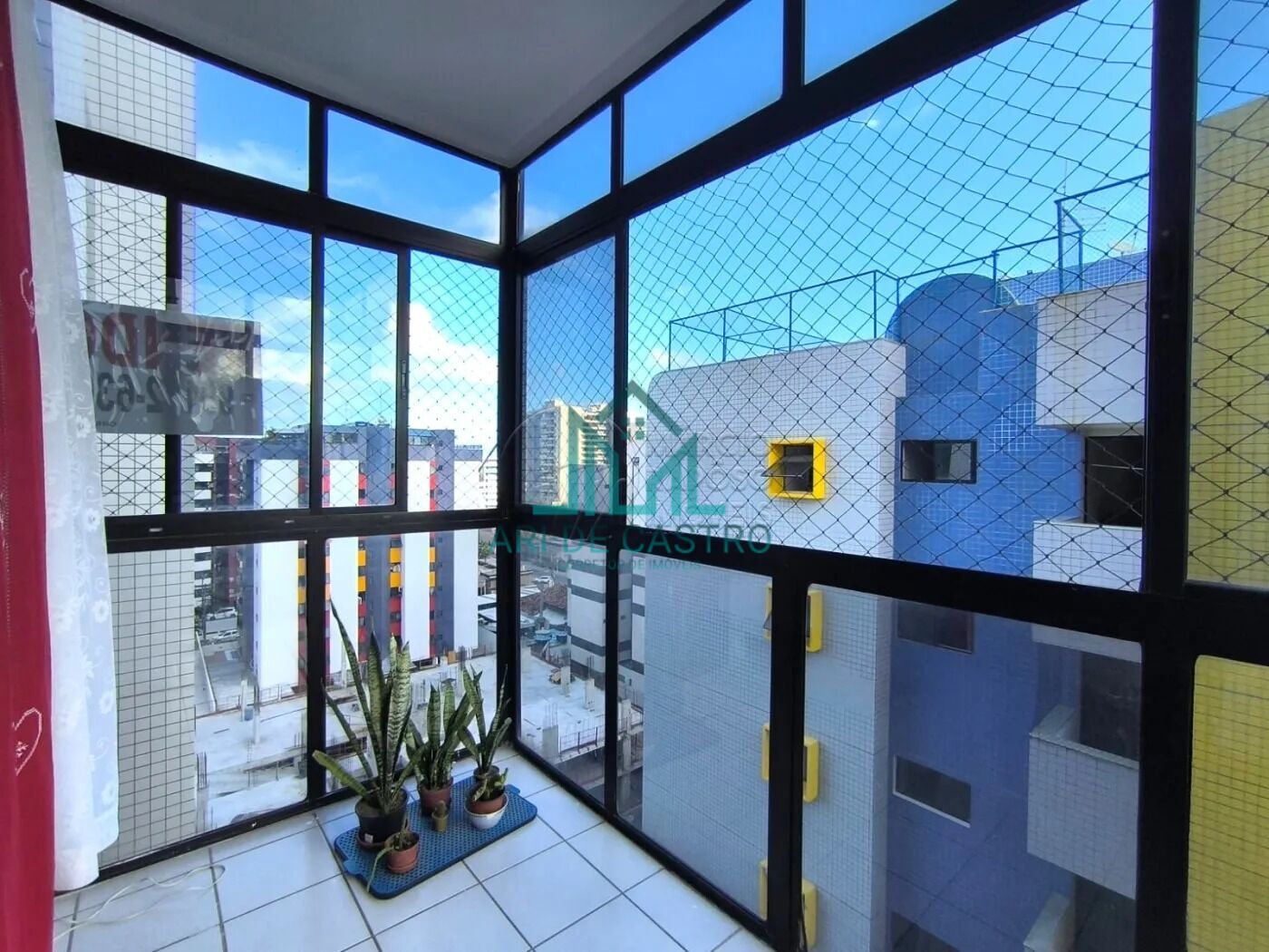 Apartamento à venda com 3 quartos, 79m² - Foto 2