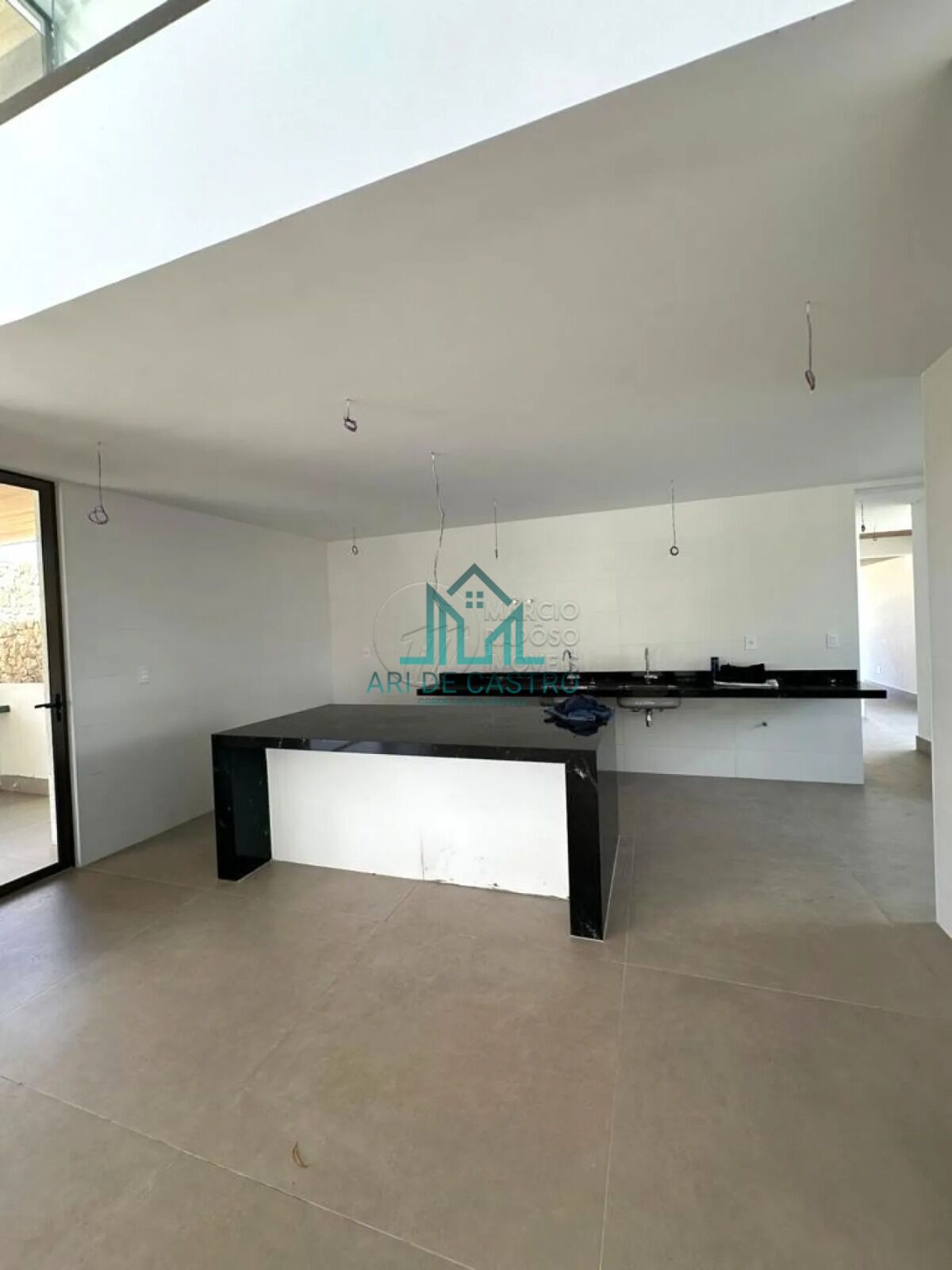 Casa à venda com 4 quartos, 588m² - Foto 7