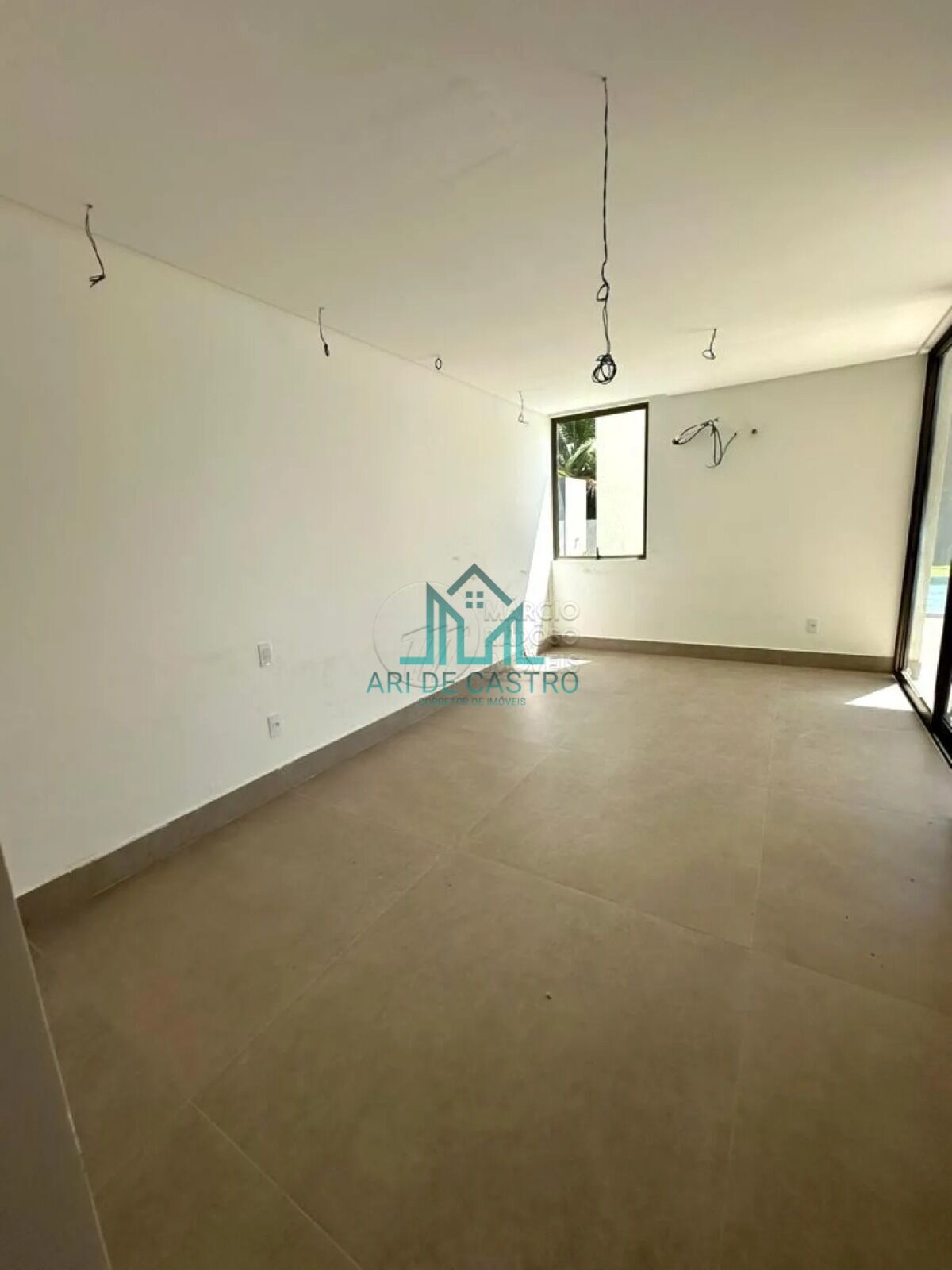 Casa à venda com 4 quartos, 588m² - Foto 14