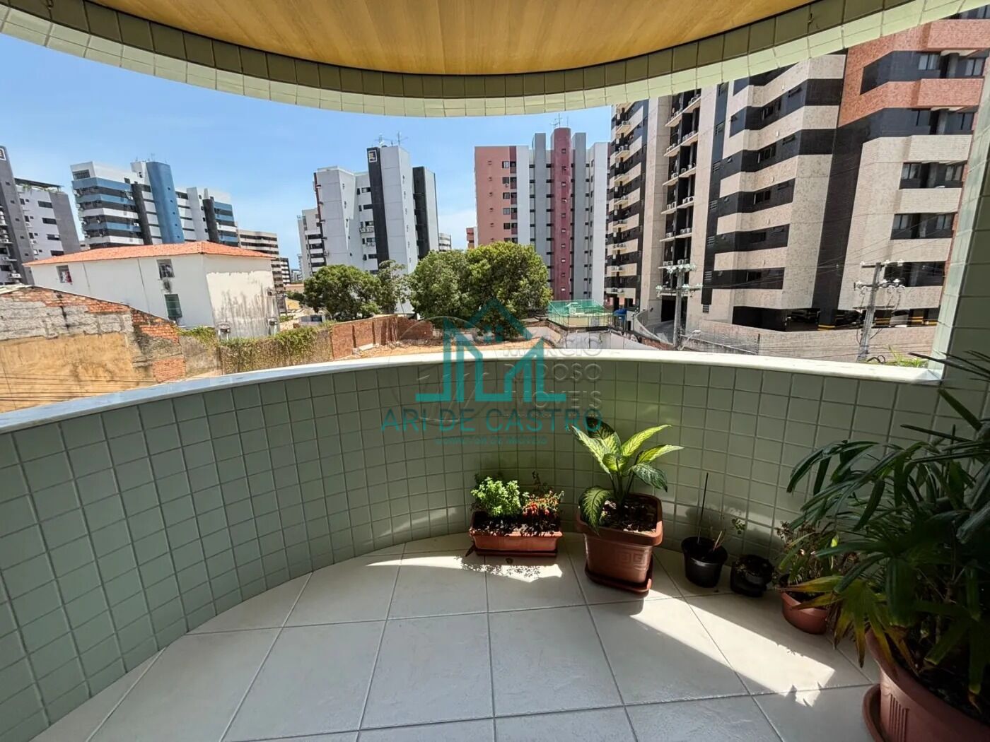 Apartamento à venda com 3 quartos, 120m² - Foto 9