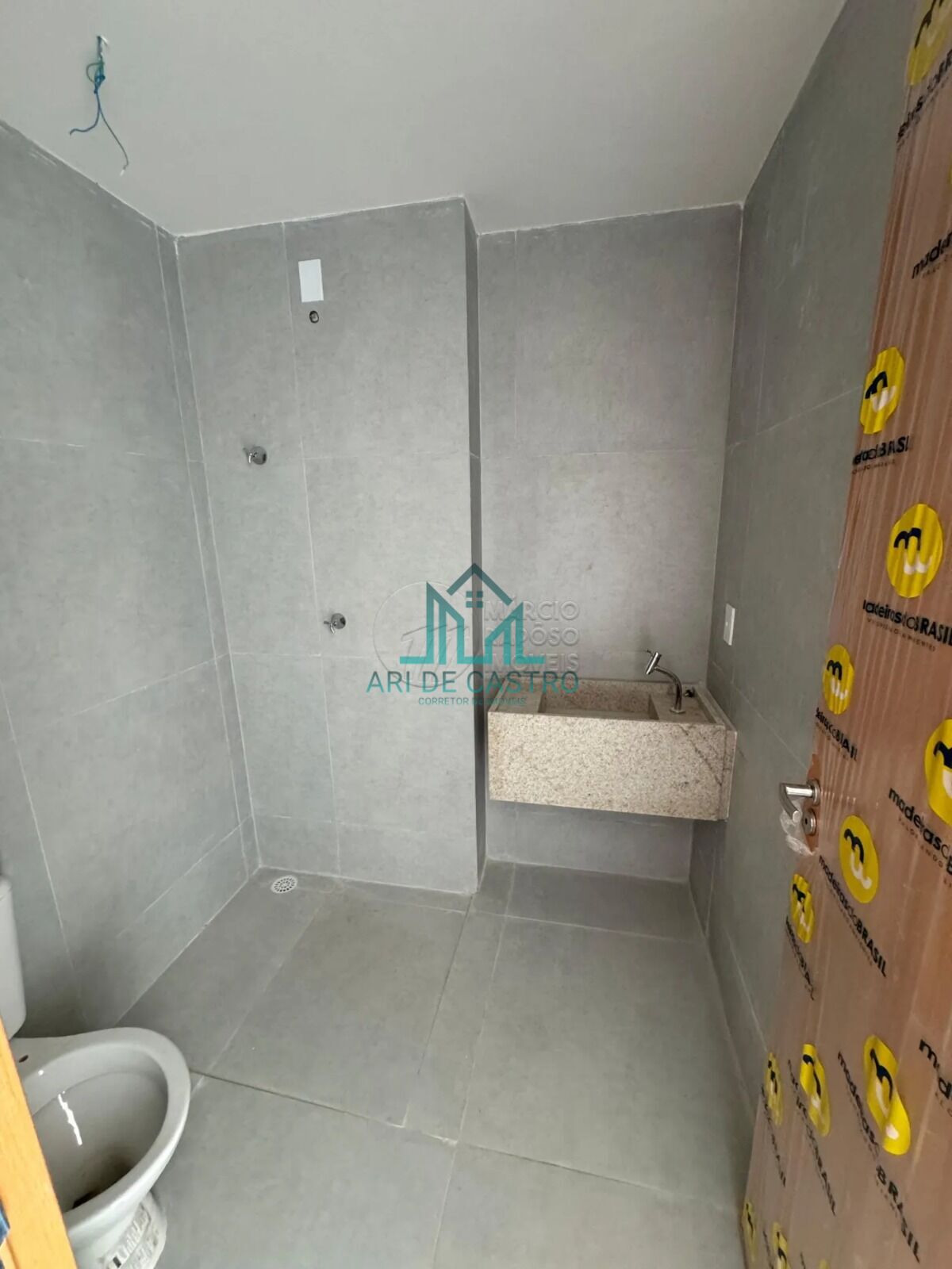 Apartamento à venda com 2 quartos, 70m² - Foto 13