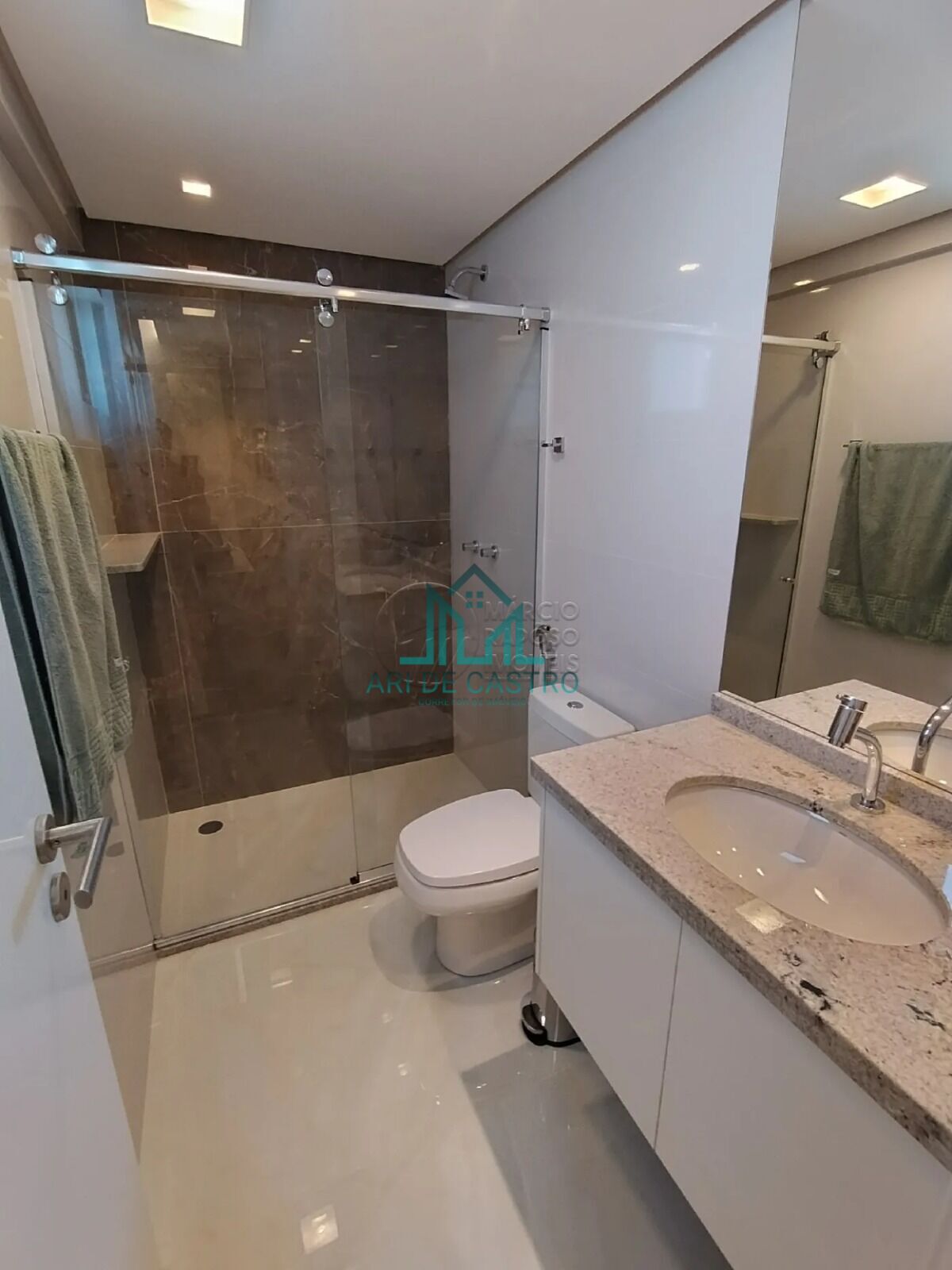 Apartamento para alugar com 3 quartos, 108m² - Foto 12