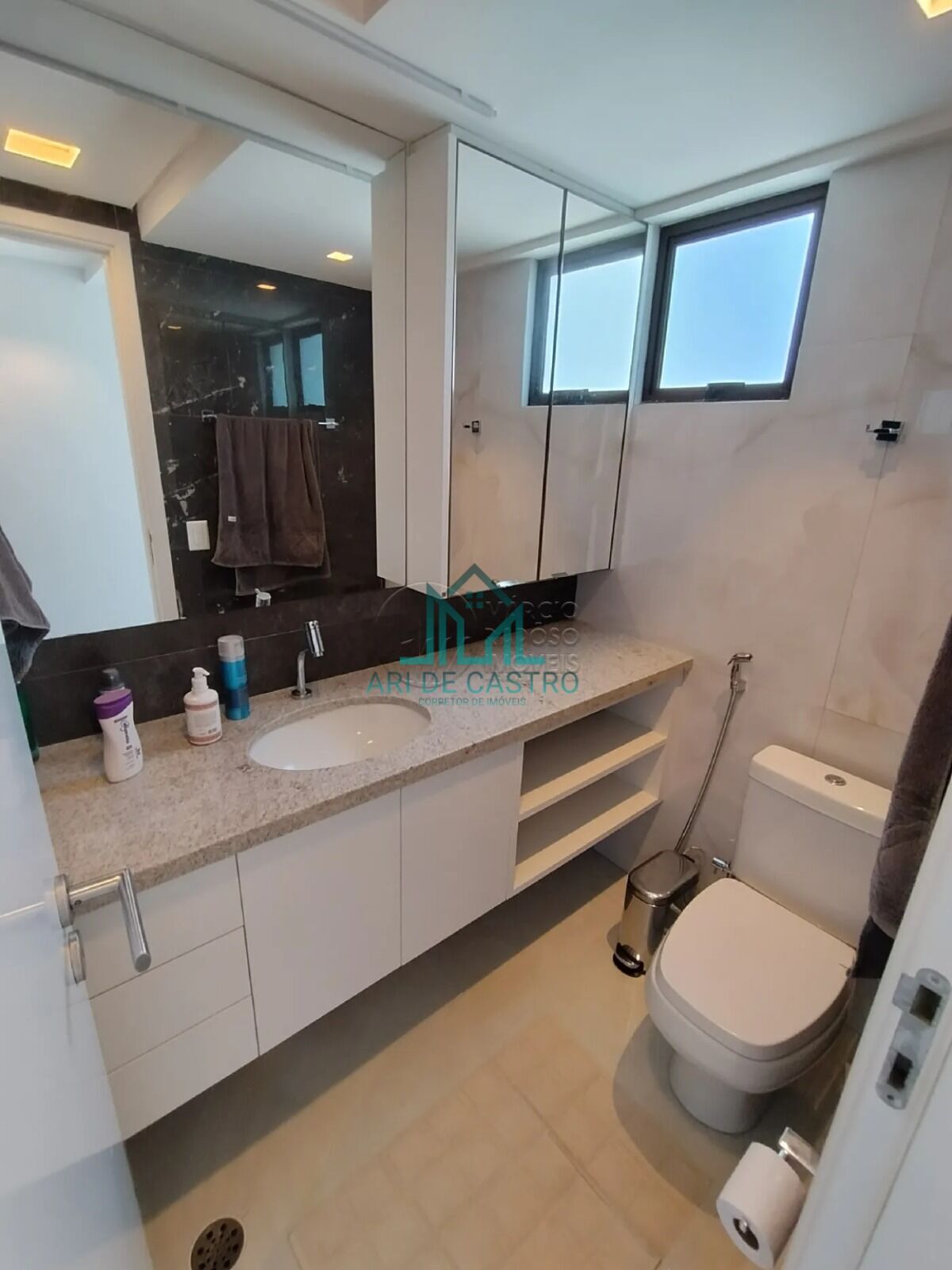 Apartamento para alugar com 3 quartos, 108m² - Foto 13