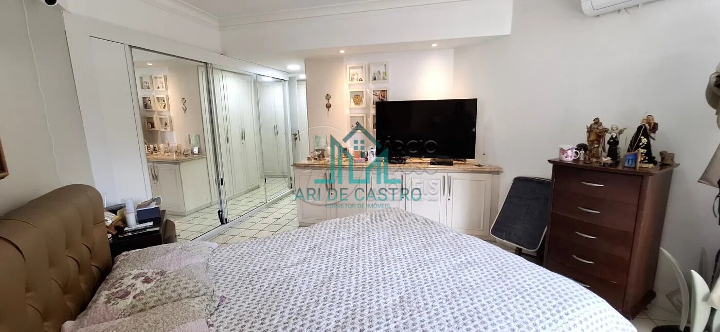 Apartamento à venda com 4 quartos, 270m² - Foto 9