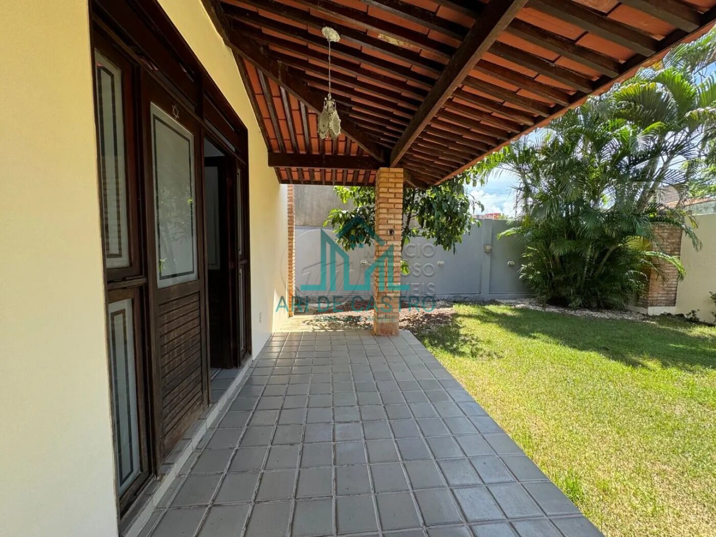 Casa para alugar com 3 quartos, 240m² - Foto 6