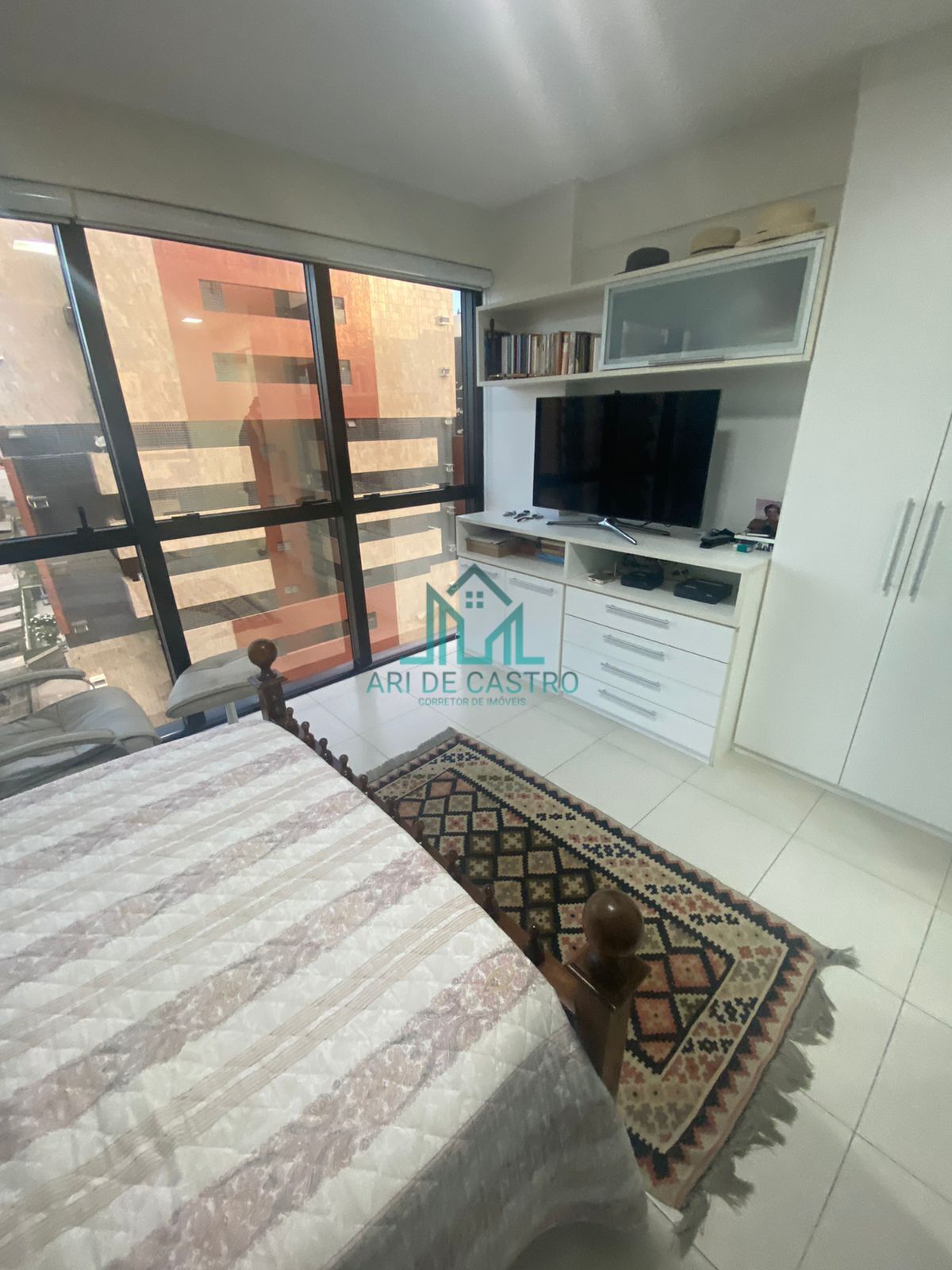 Apartamento à venda com 3 quartos, 192m² - Foto 5