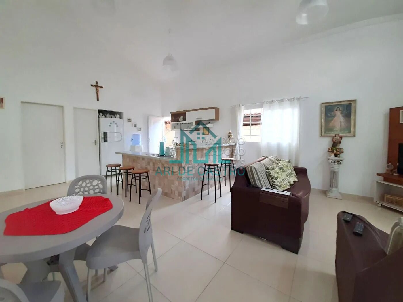 Casa à venda com 3 quartos, 154m² - Foto 11
