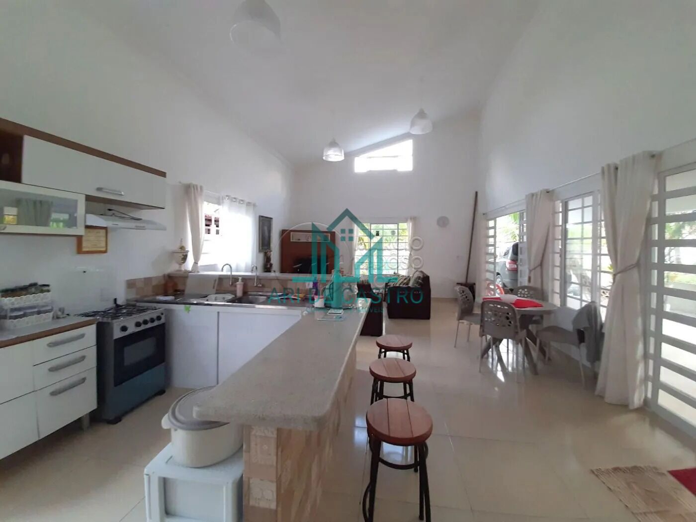Casa à venda com 3 quartos, 154m² - Foto 14