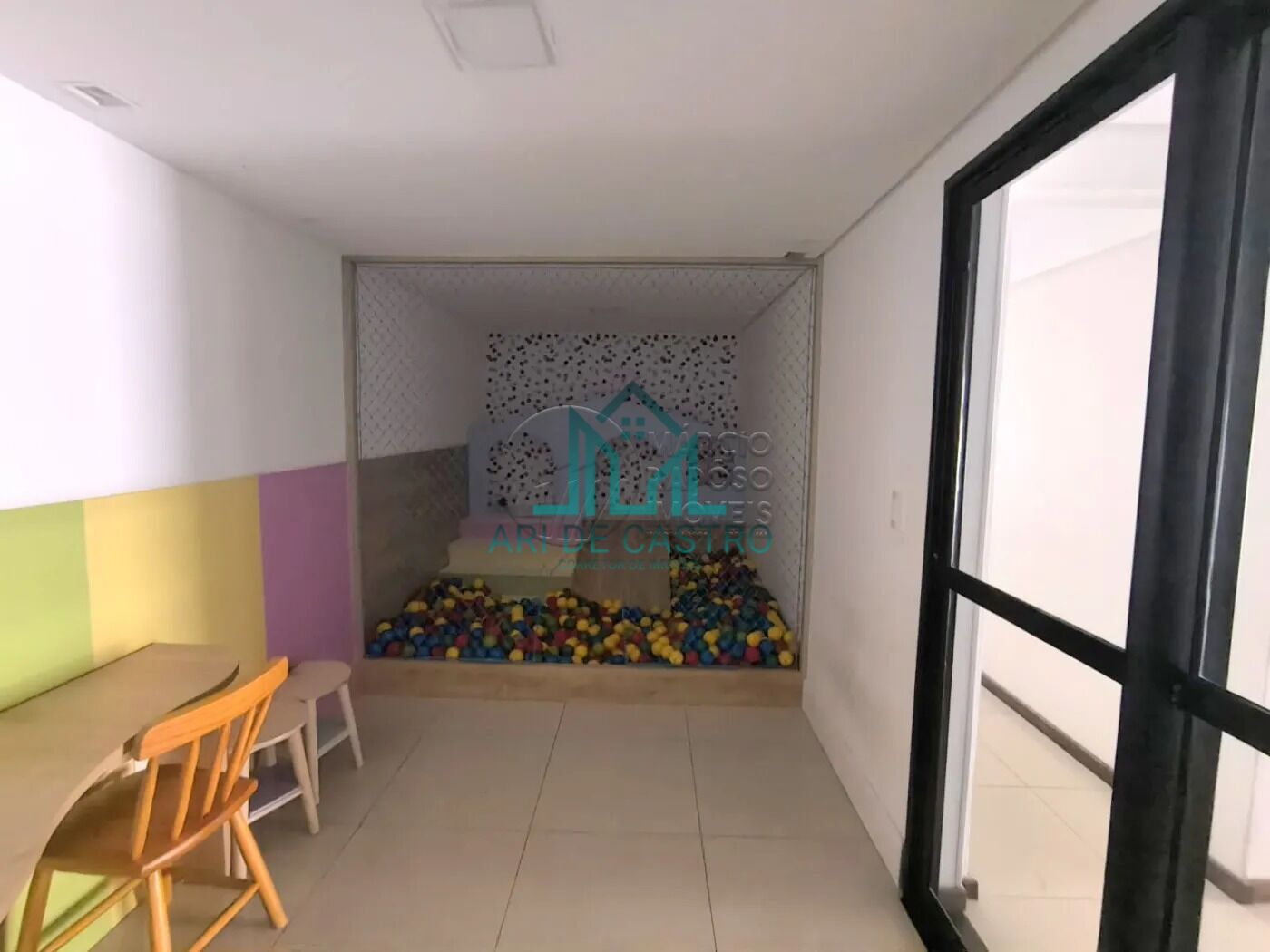 Apartamento à venda com 4 quartos, 202m² - Foto 31