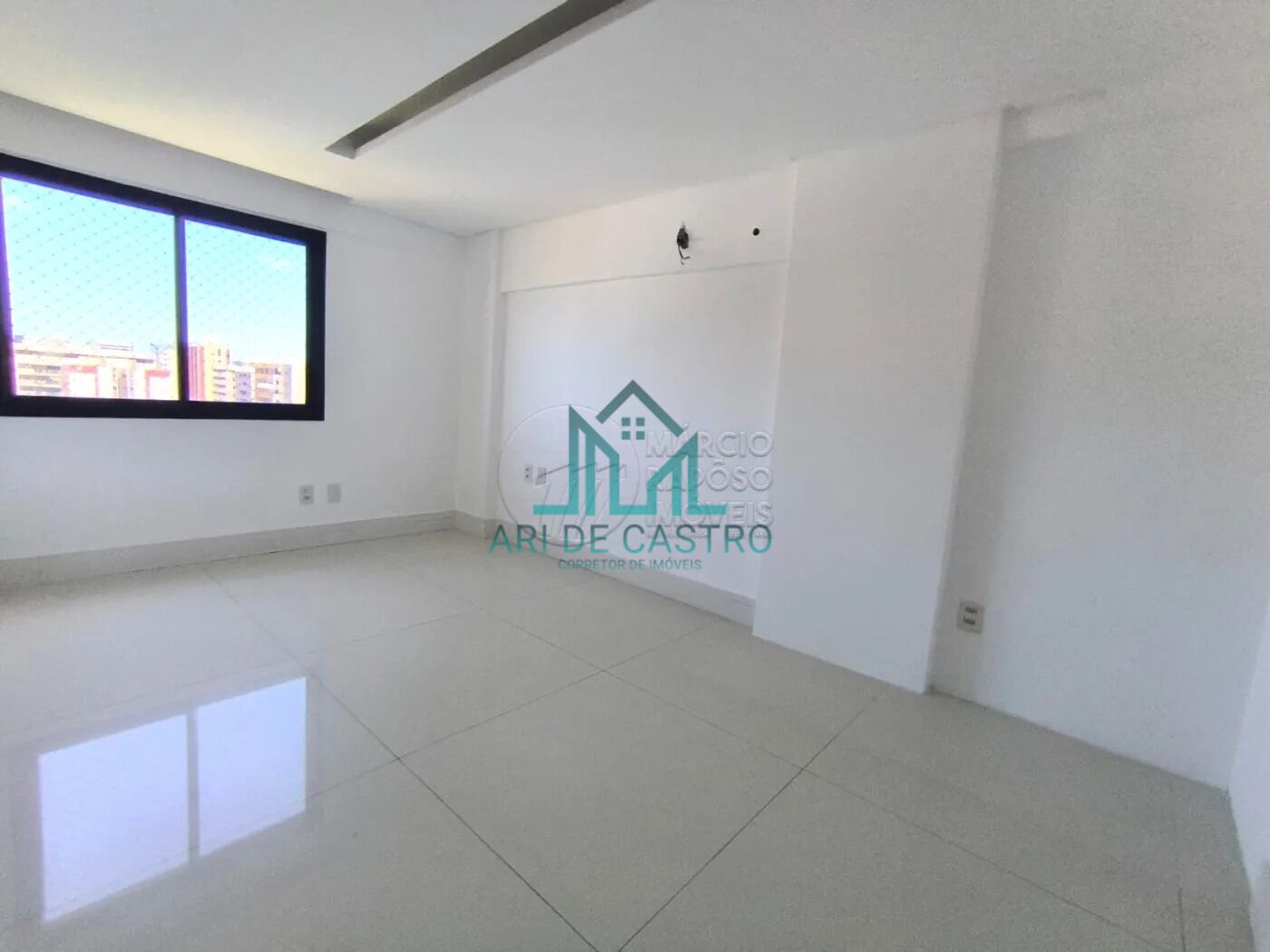 Apartamento à venda com 4 quartos, 202m² - Foto 13