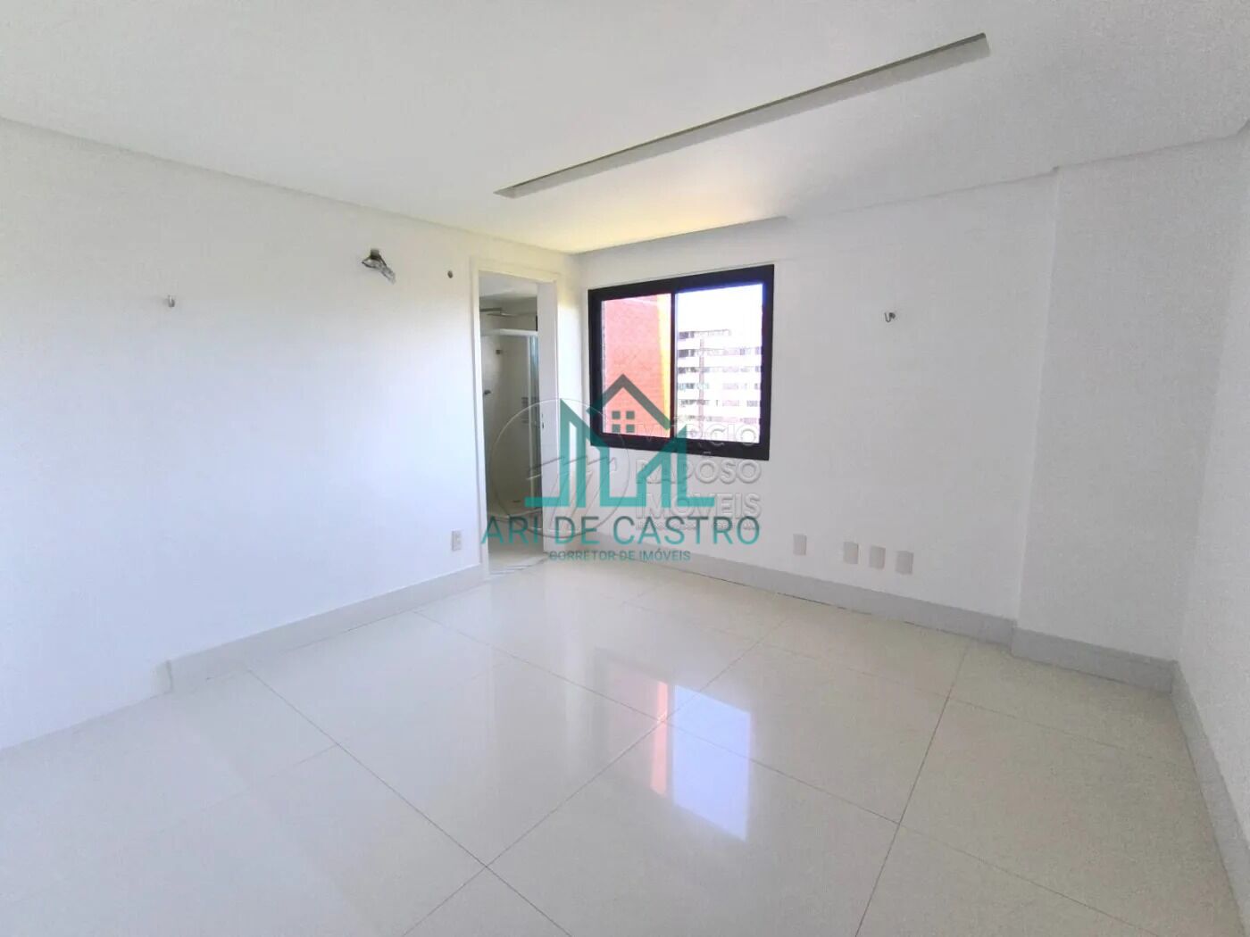 Apartamento à venda com 4 quartos, 202m² - Foto 16