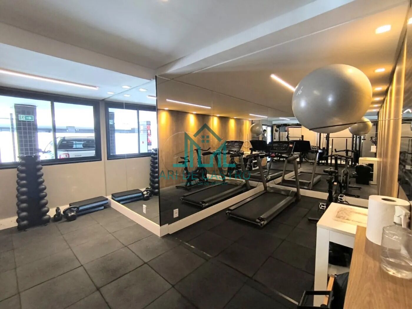 Apartamento à venda com 4 quartos, 202m² - Foto 29